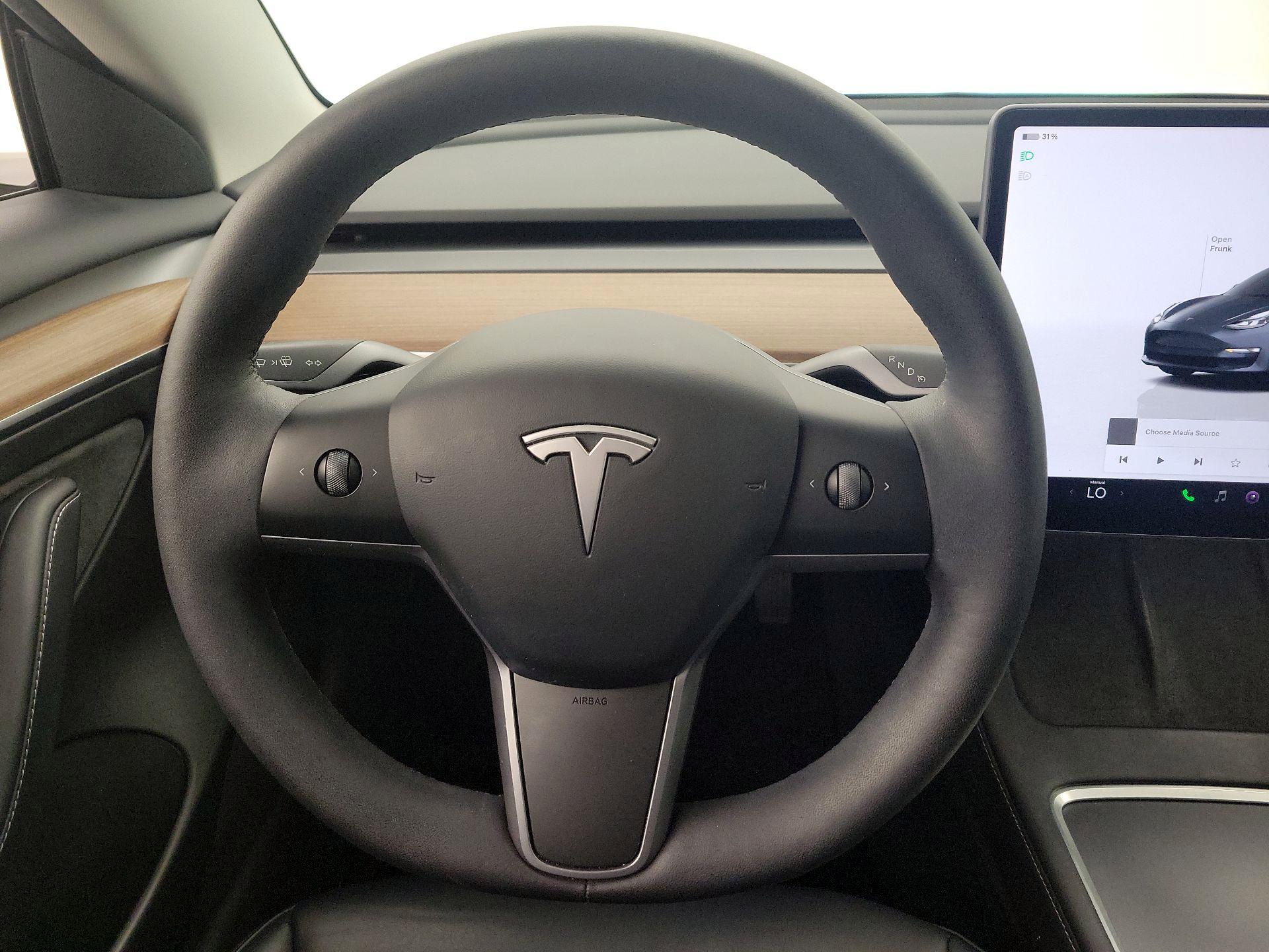 Thumbnail: 2023 Tesla Model 3 - 10