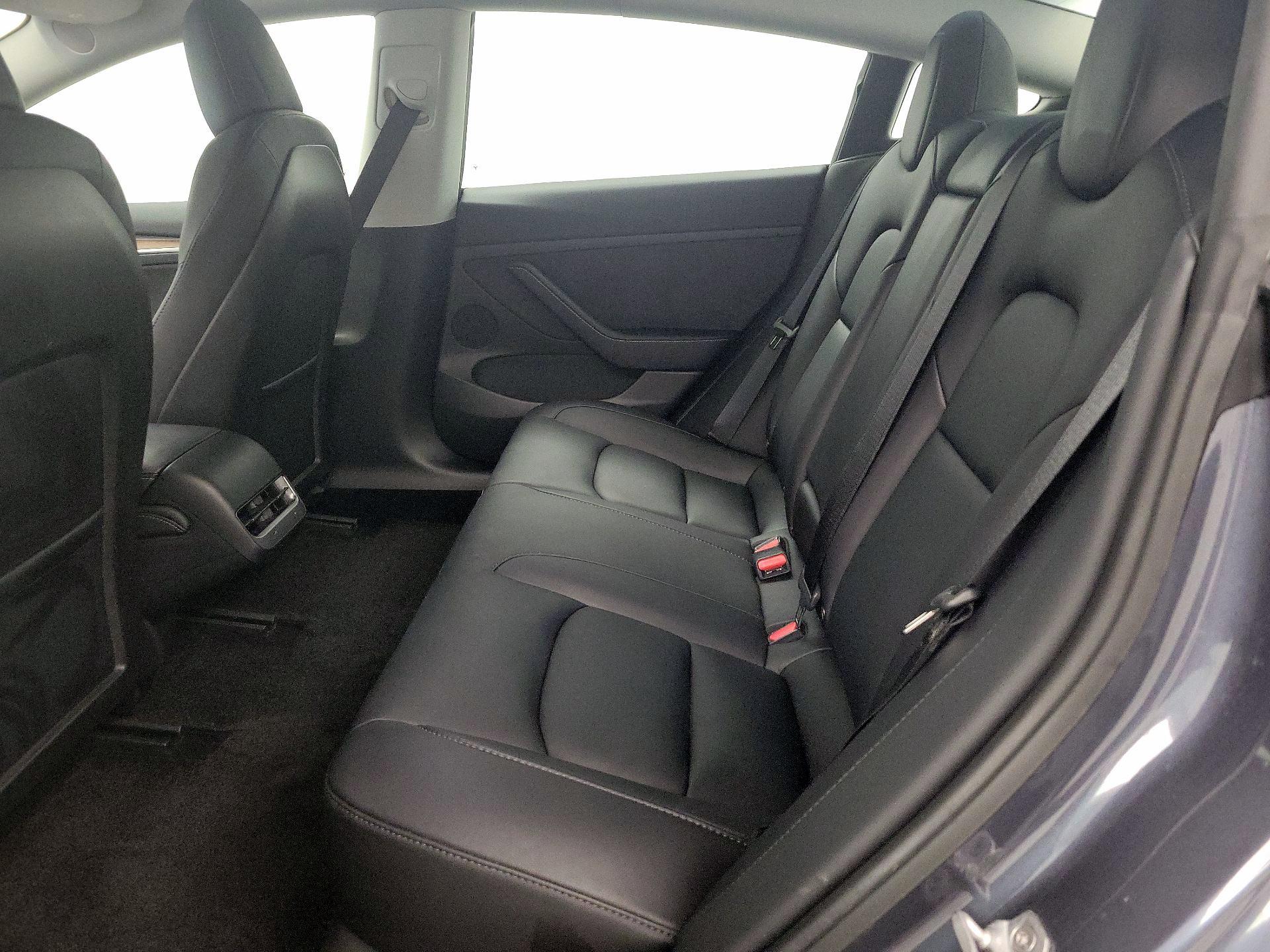 Thumbnail: 2023 Tesla Model 3 - 20