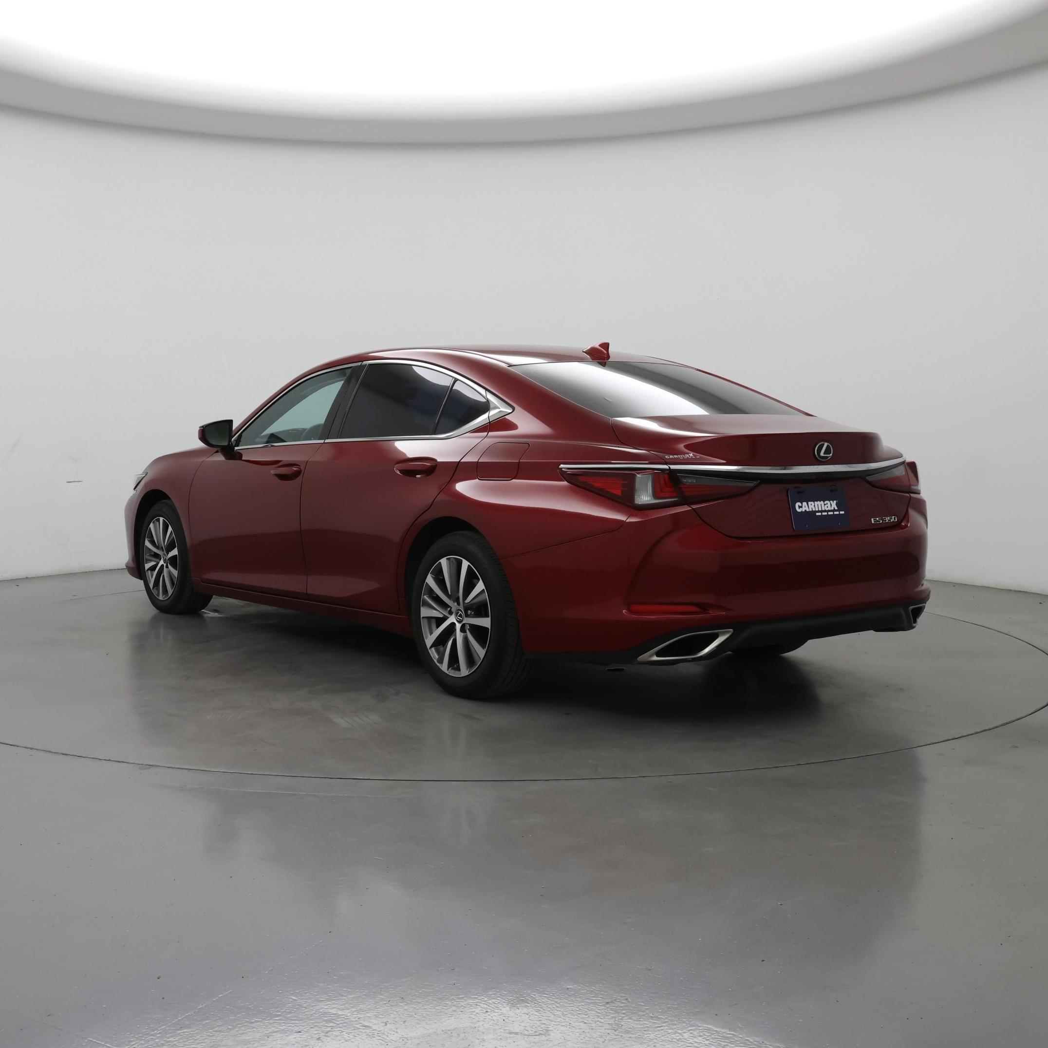 Thumbnail: 2019 Lexus ES - 2