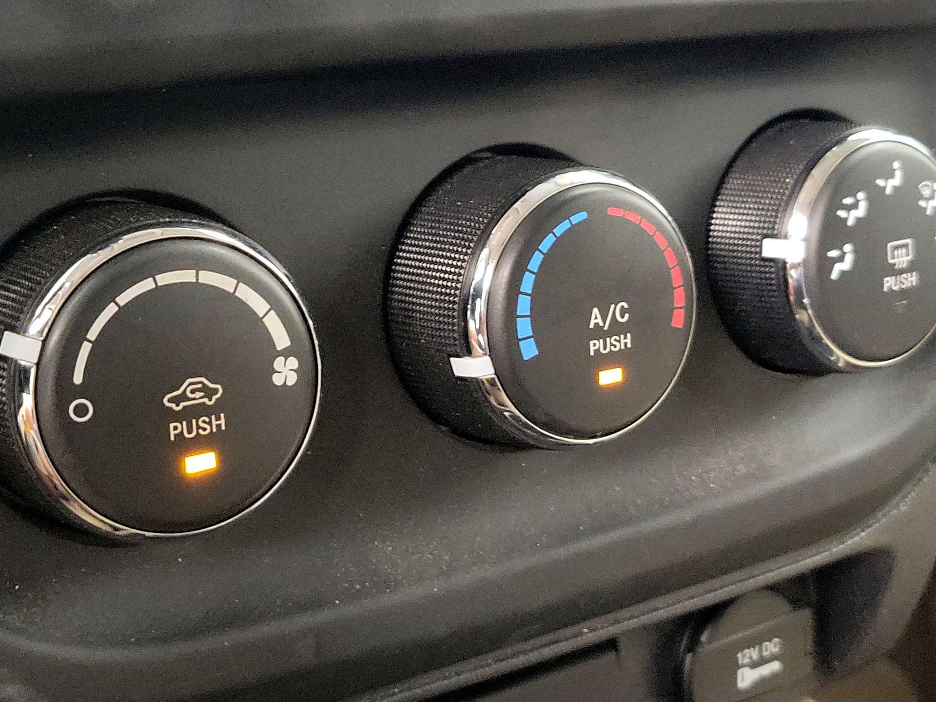 Thumbnail: 2015 Jeep Patriot - 14