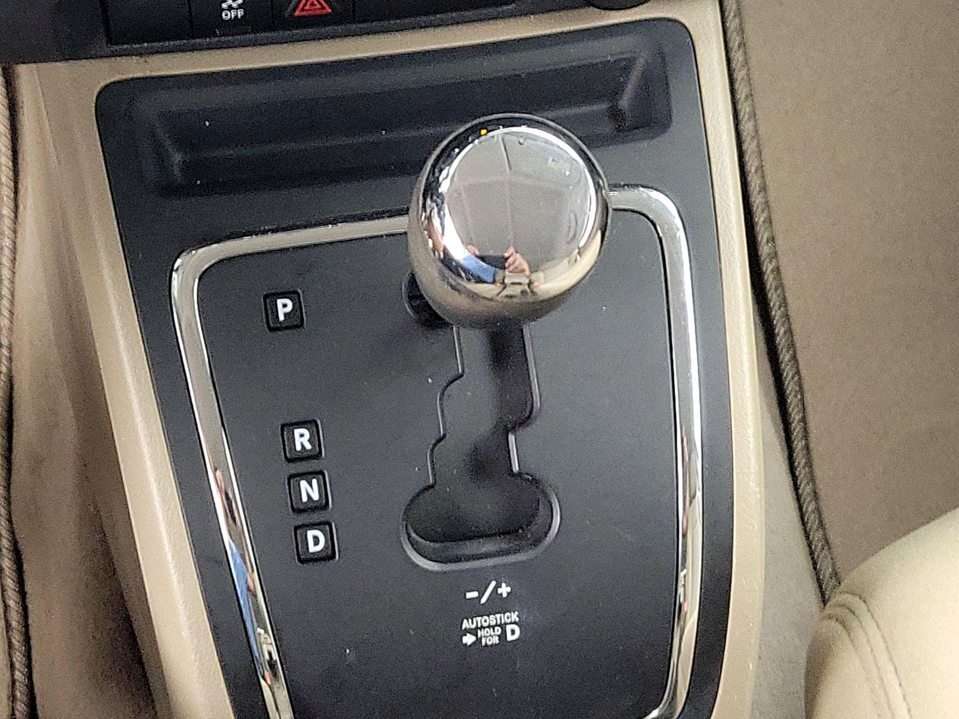 Thumbnail: 2015 Jeep Patriot - 15