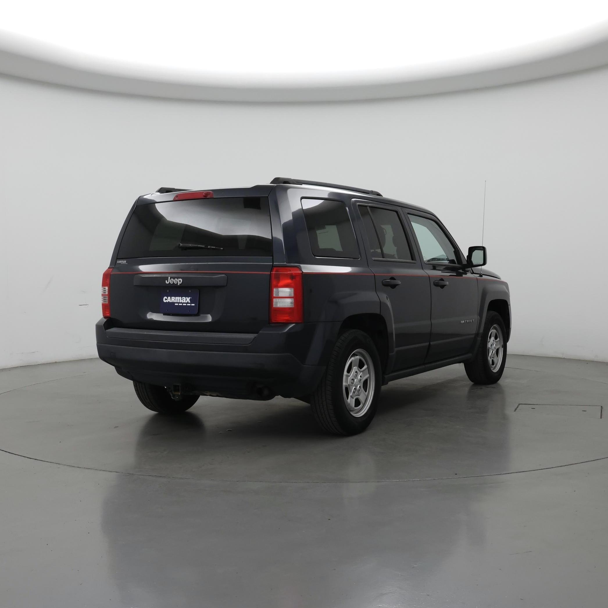 Thumbnail: 2015 Jeep Patriot - 8