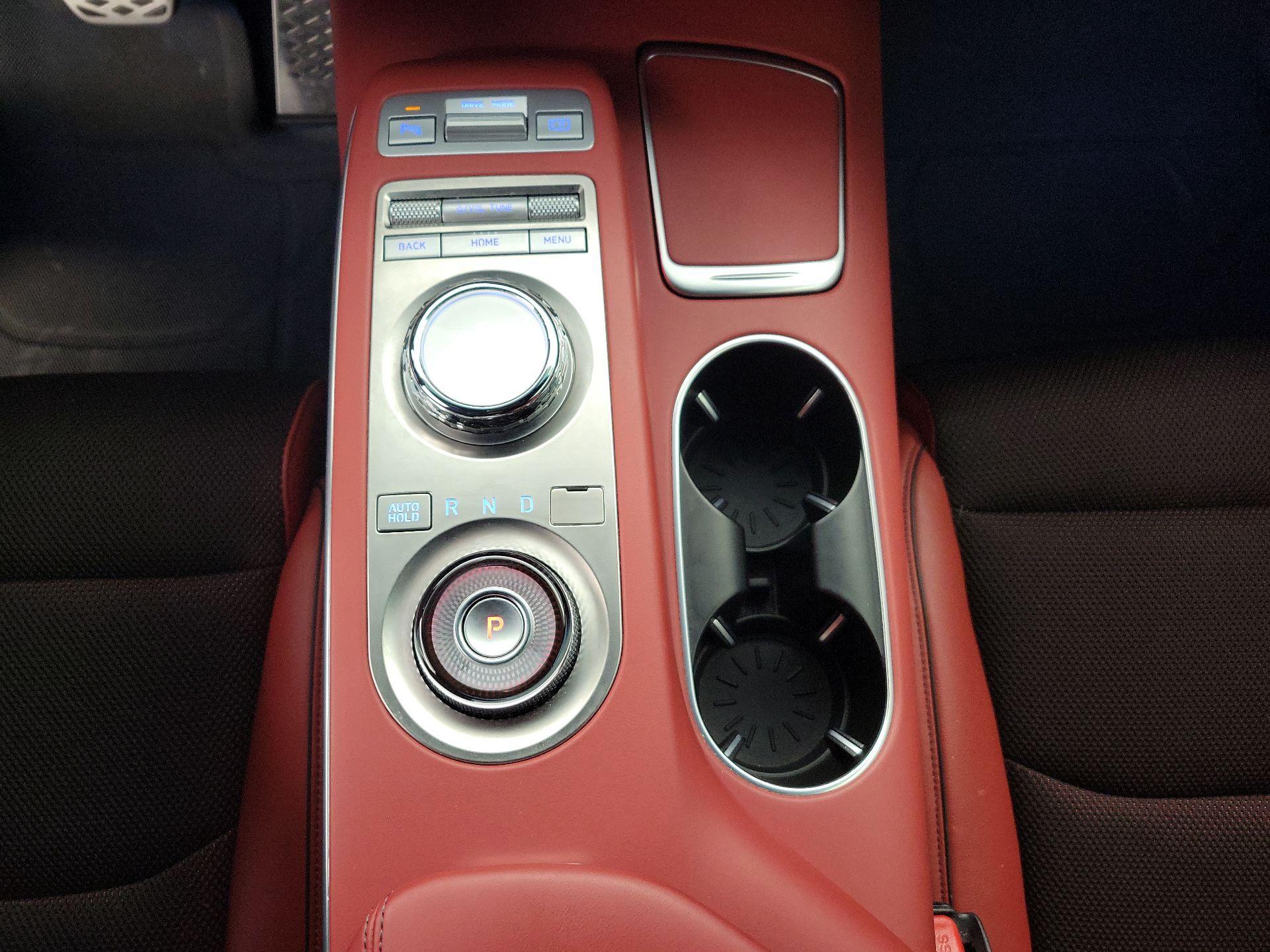 Thumbnail: 2022 Genesis GV70 - 18