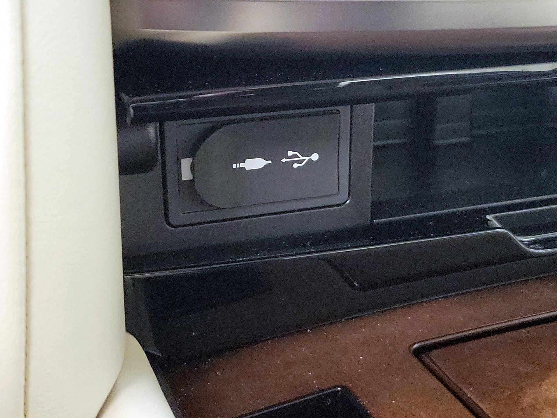 Thumbnail: 2018 Lexus LX - 19