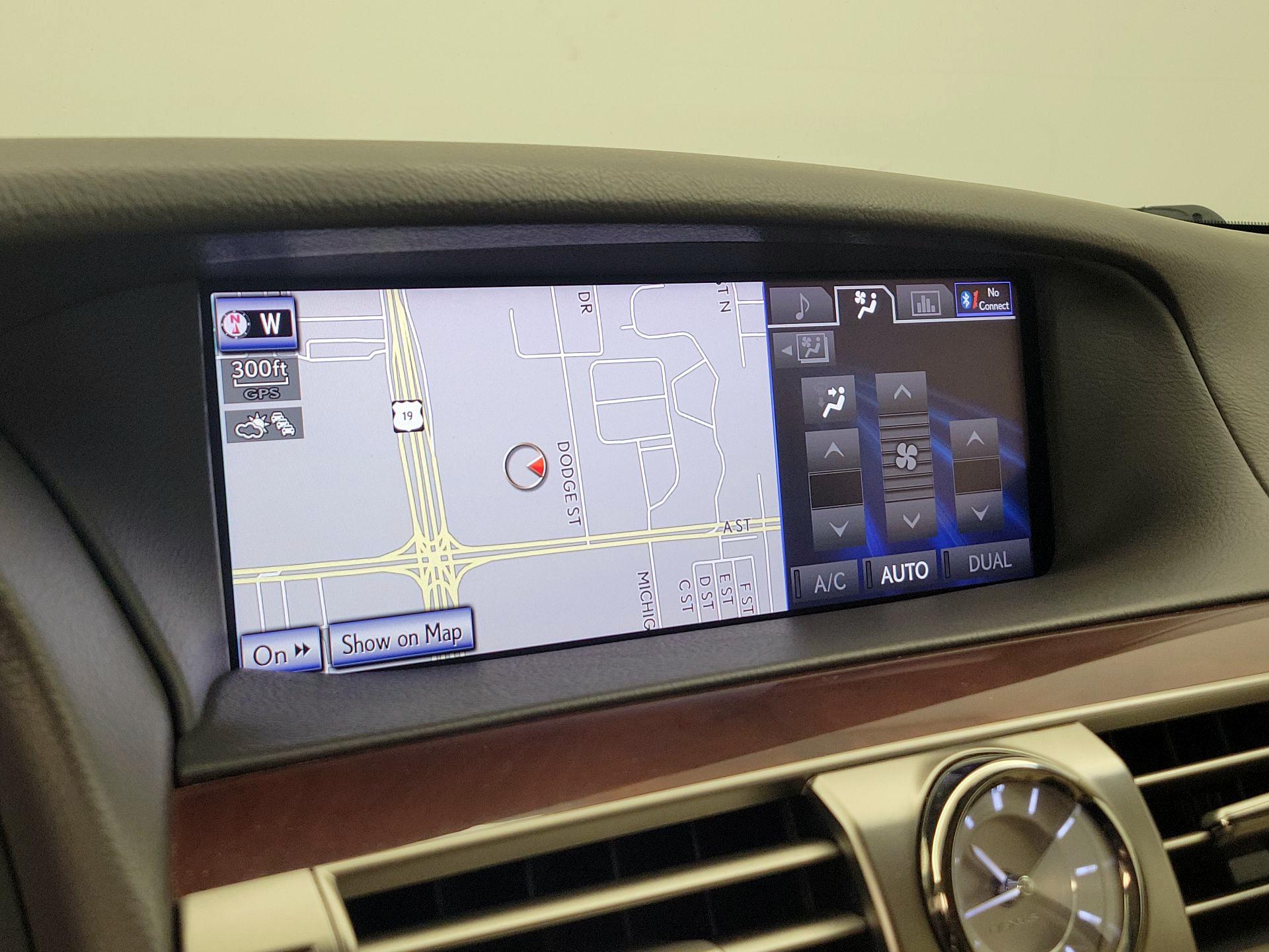 Thumbnail: 2014 Lexus LS - 14