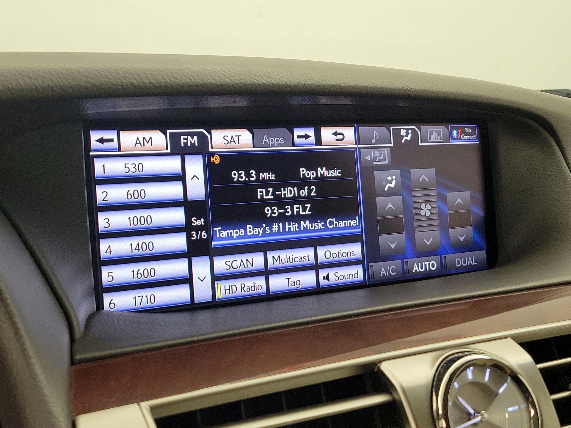 Thumbnail: 2014 Lexus LS - 16