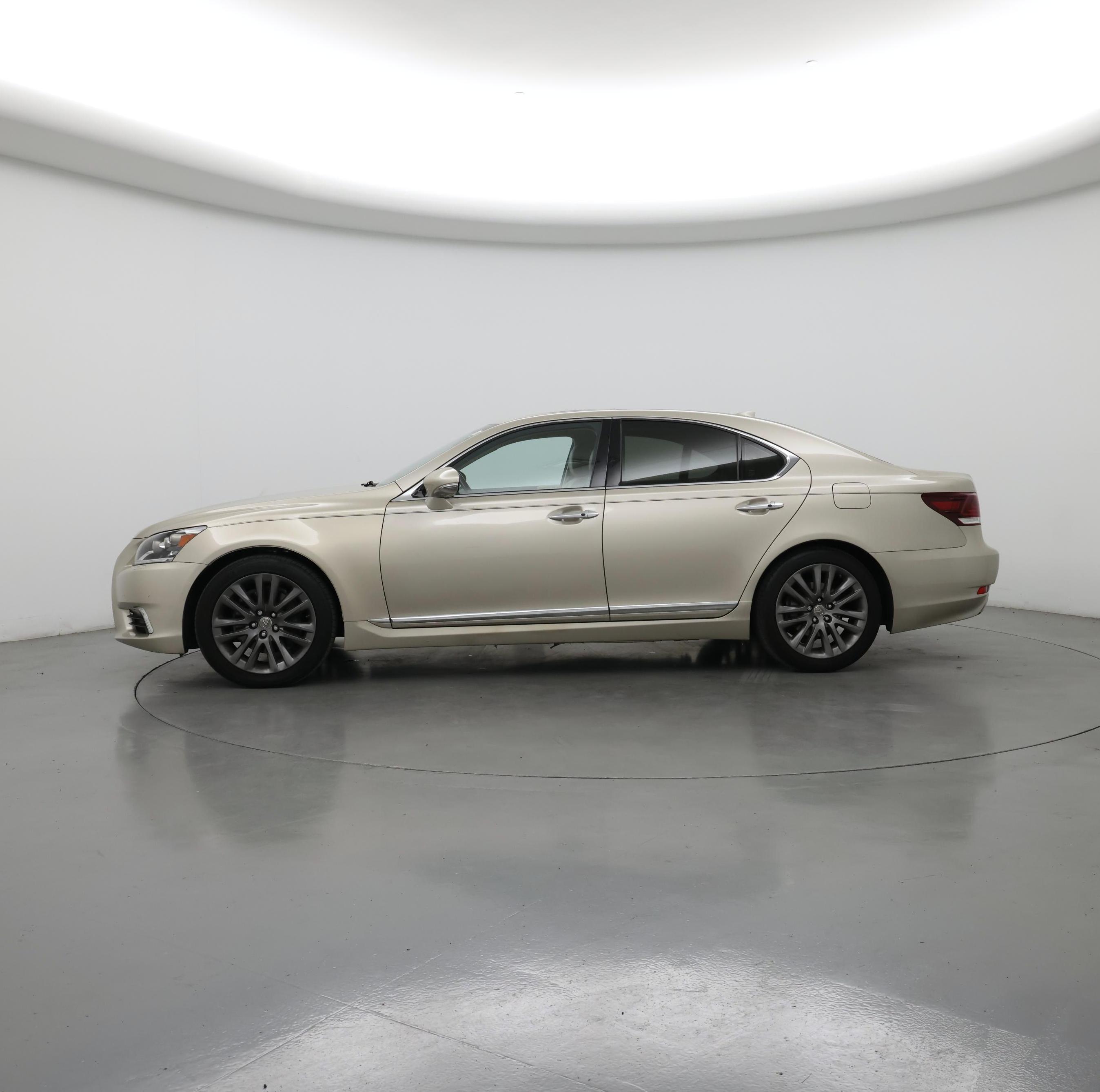 Thumbnail: 2014 Lexus LS - 3