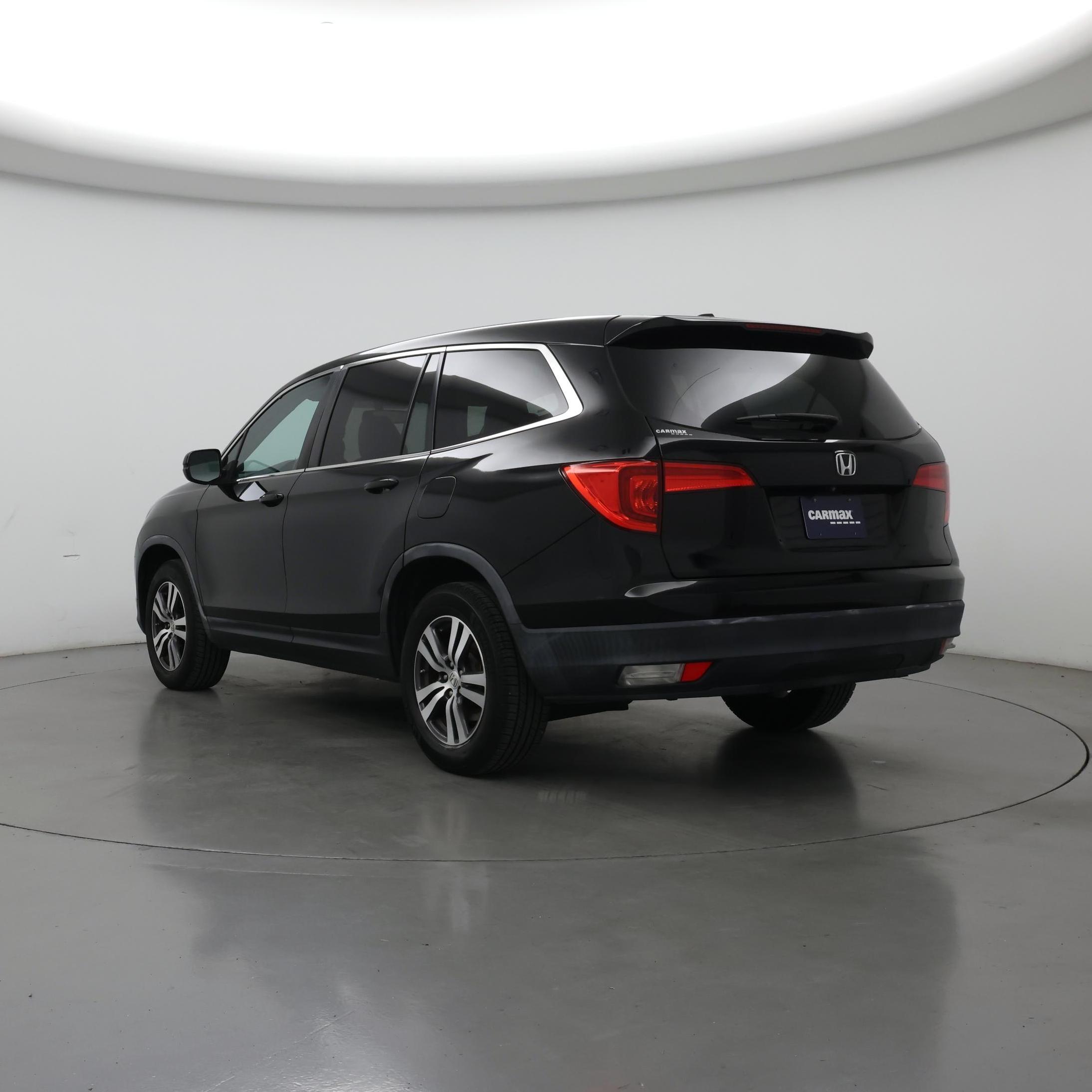 Thumbnail: 2018 Honda Pilot - 2