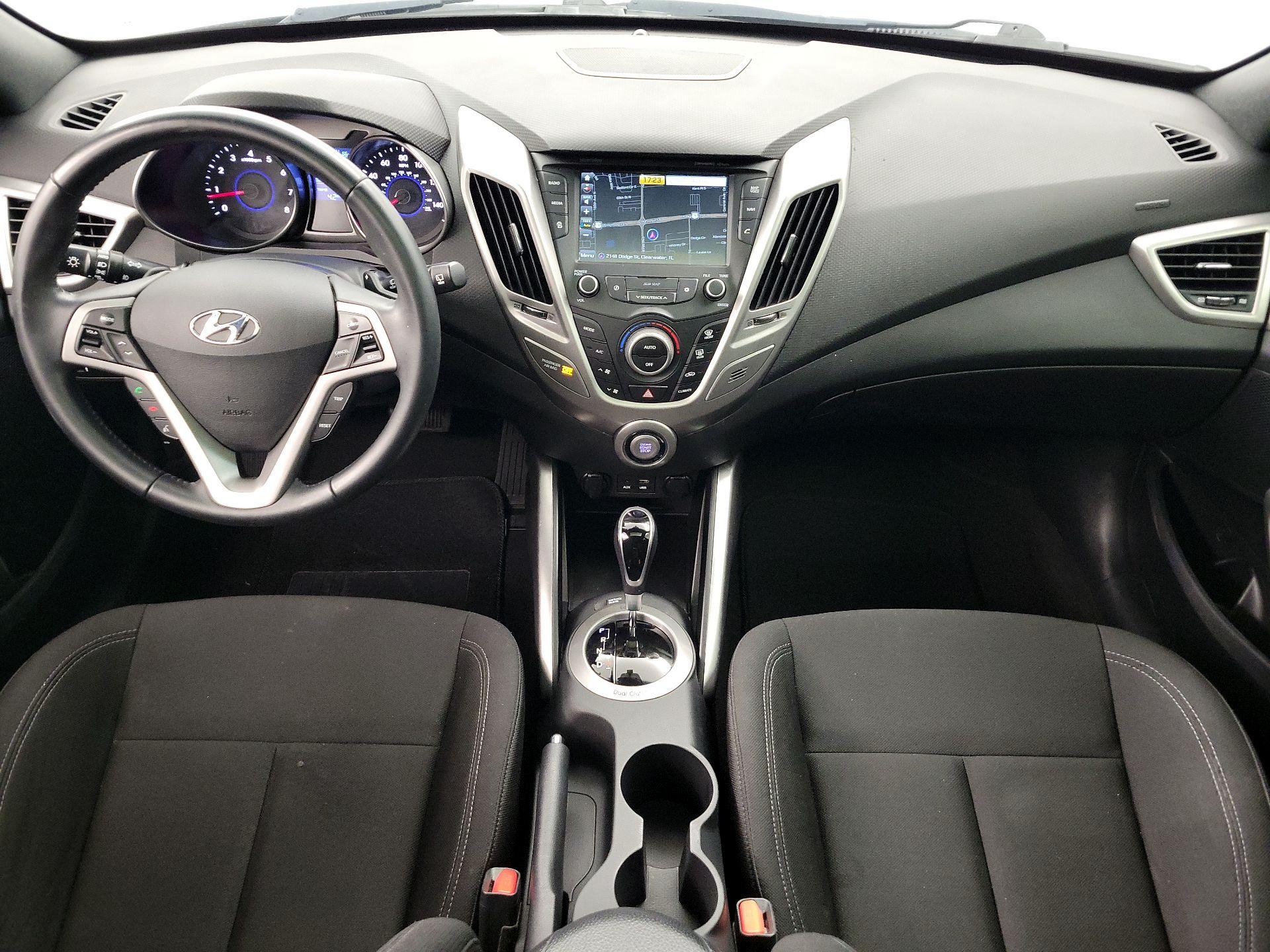 Thumbnail: 2017 Hyundai Veloster - 9