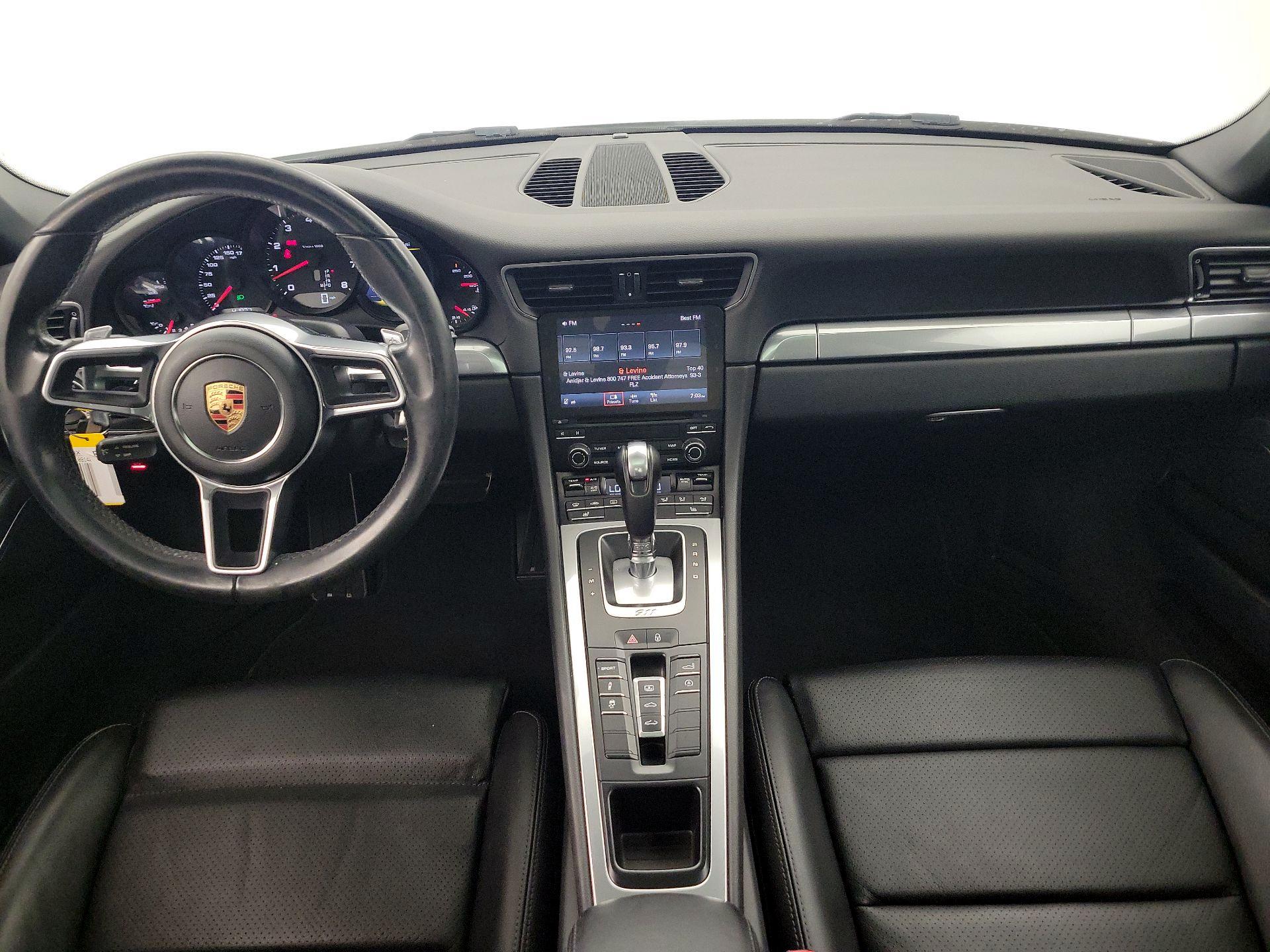 Thumbnail: 2017 Porsche 911 - 9