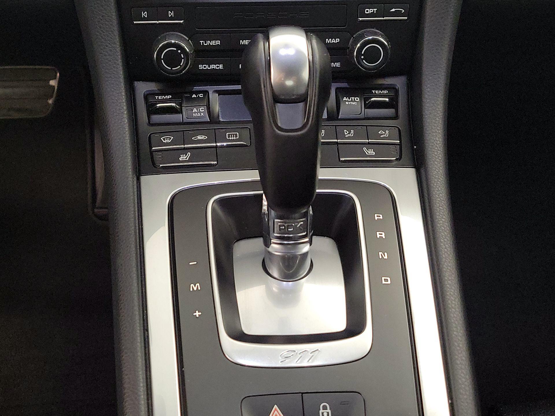 Thumbnail: 2017 Porsche 911 - 18