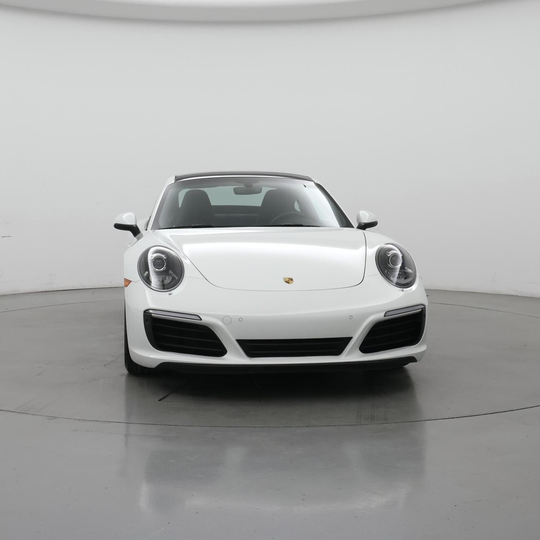 Thumbnail: 2017 Porsche 911 - 5