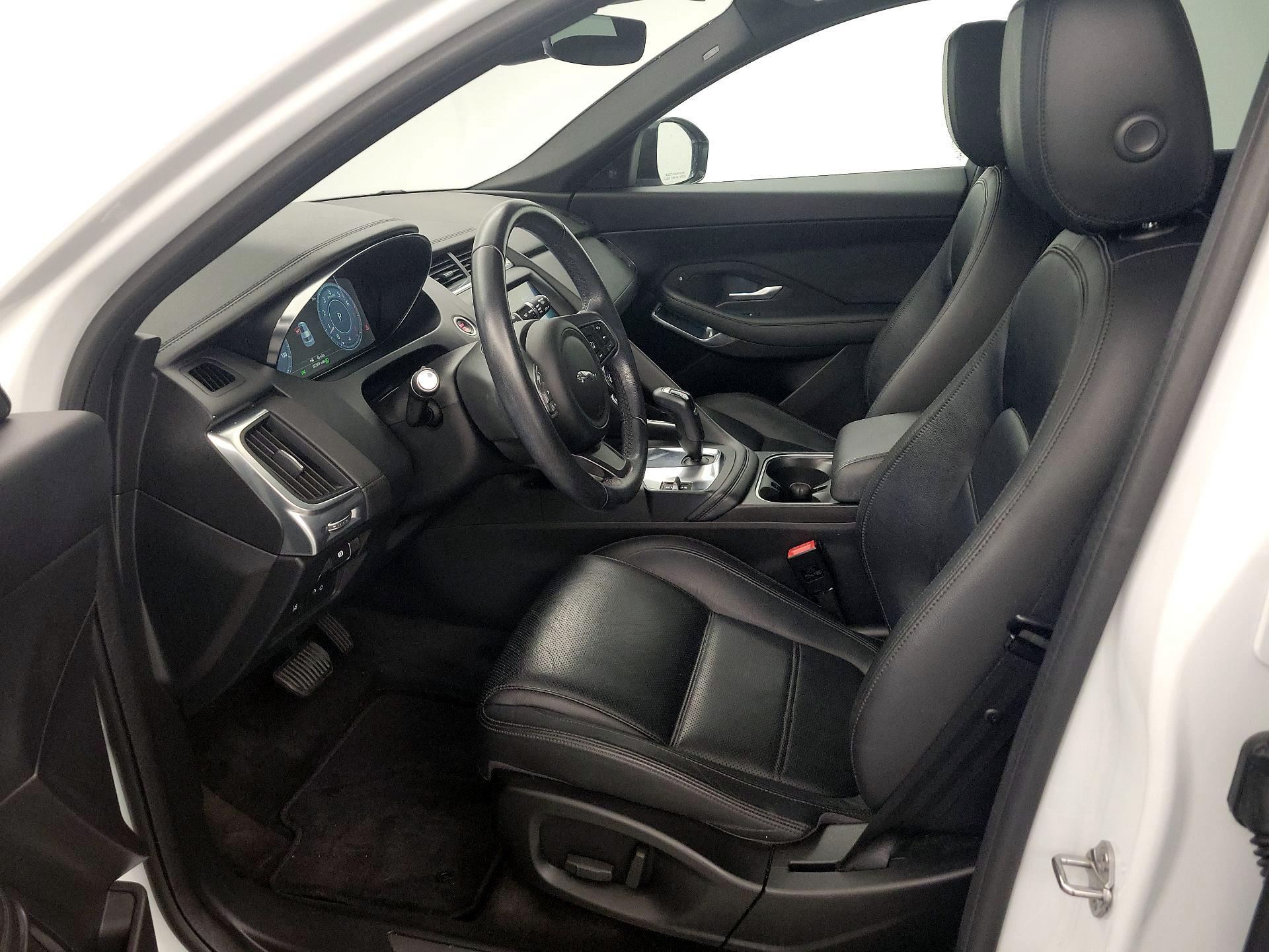 Thumbnail: 2020 Jaguar E-Pace - 11