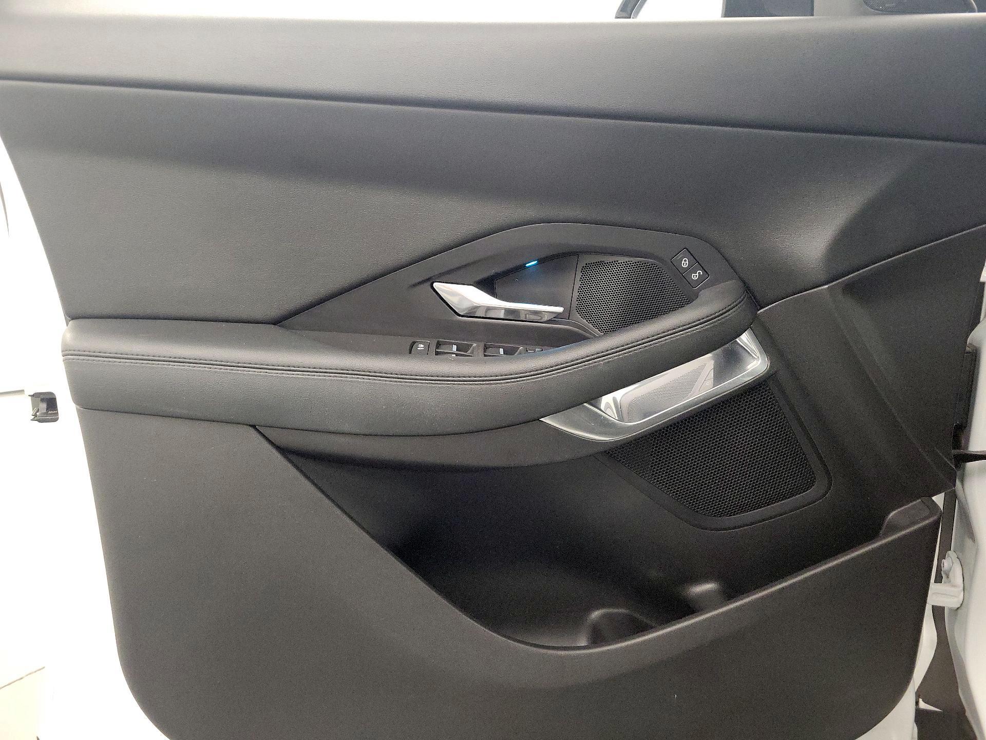 Thumbnail: 2020 Jaguar E-Pace - 12