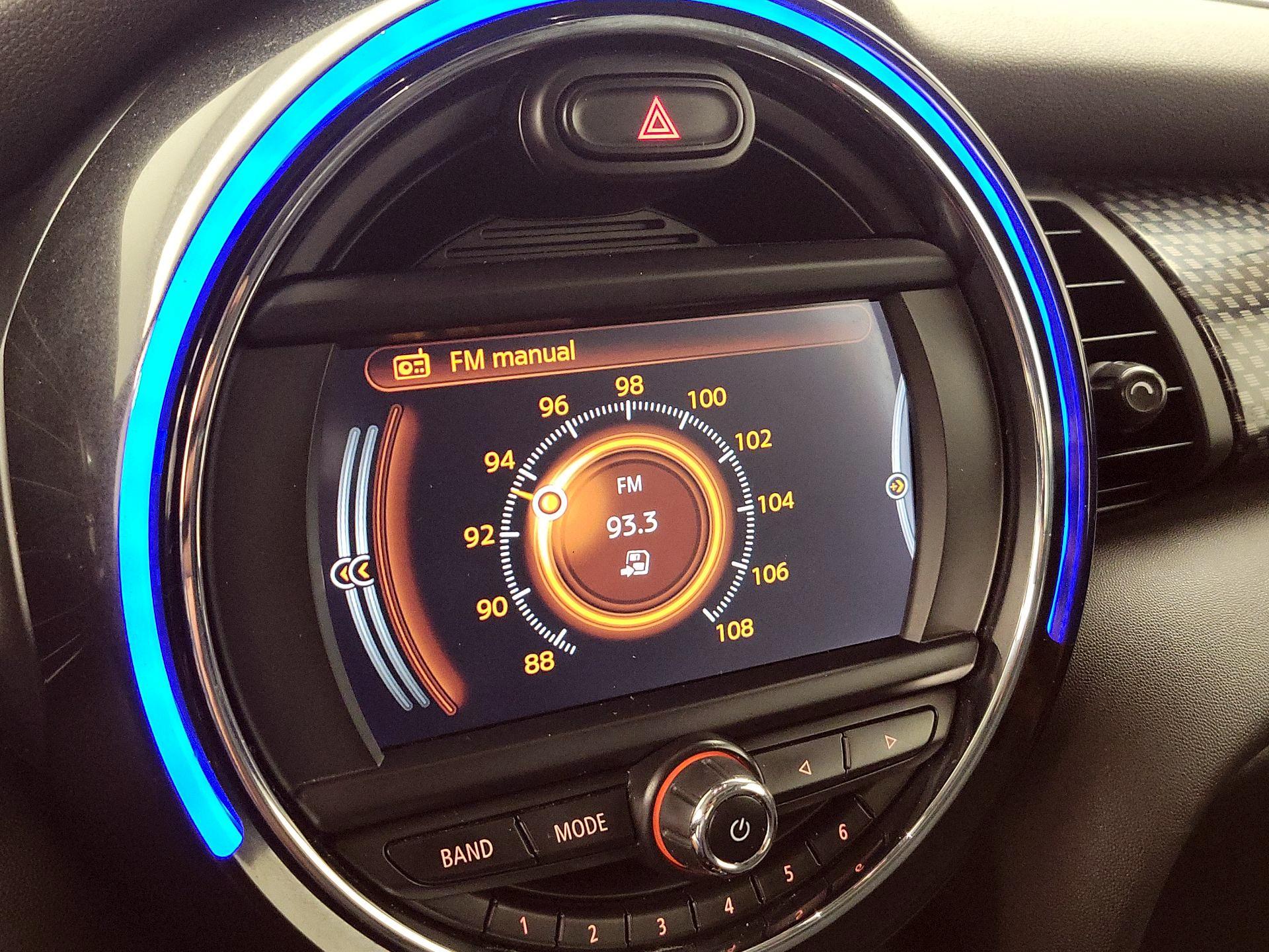 Thumbnail: 2017 MINI Cooper Hardtop - 14