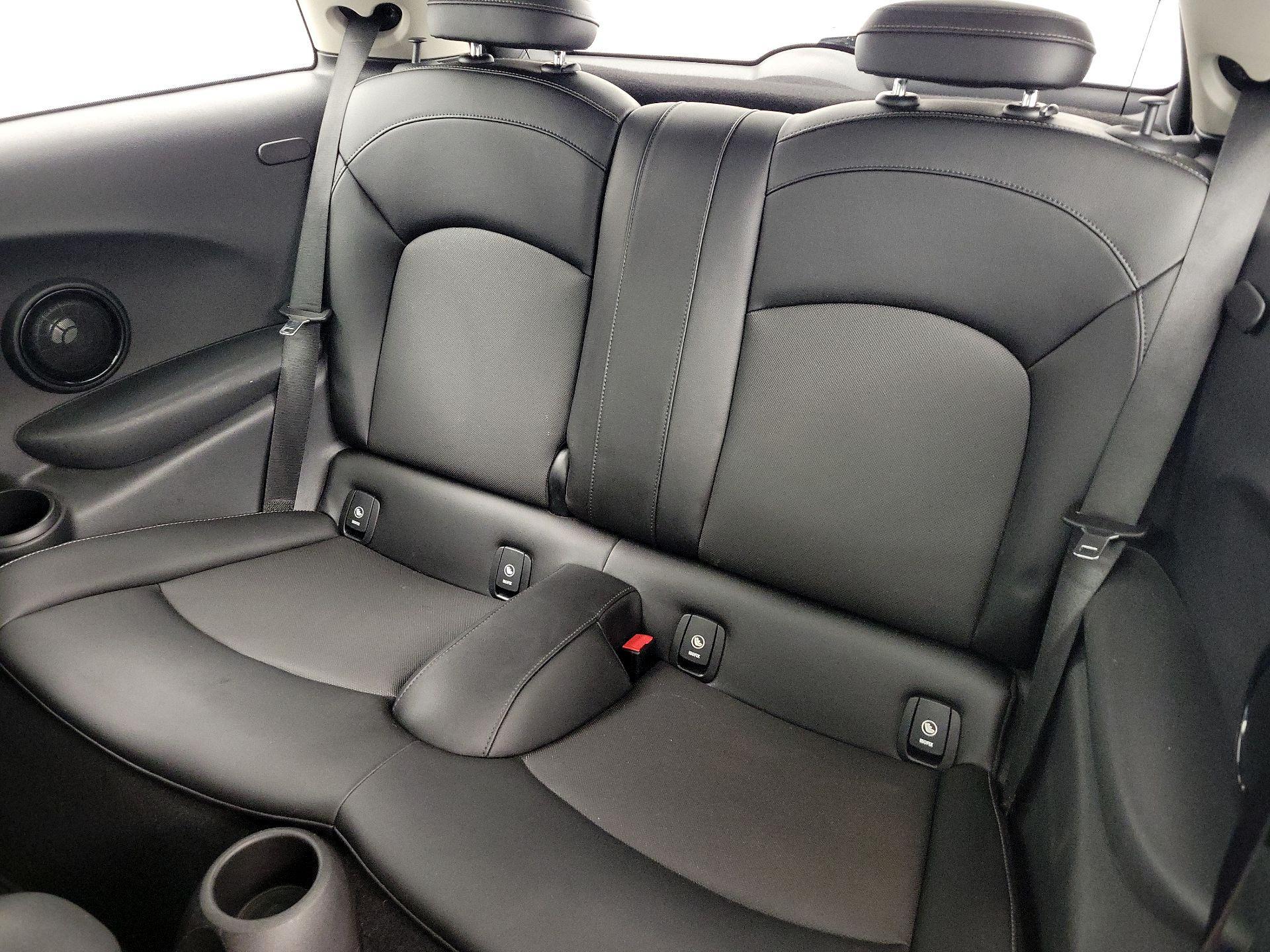 Thumbnail: 2017 MINI Cooper Hardtop - 19