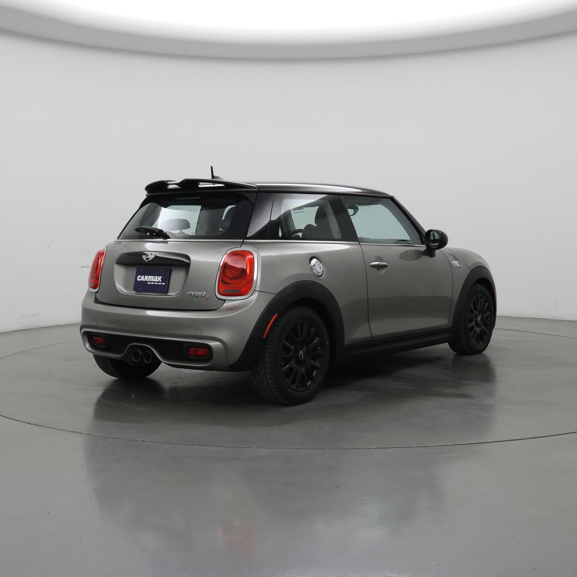 Thumbnail: 2017 MINI Cooper Hardtop - 8