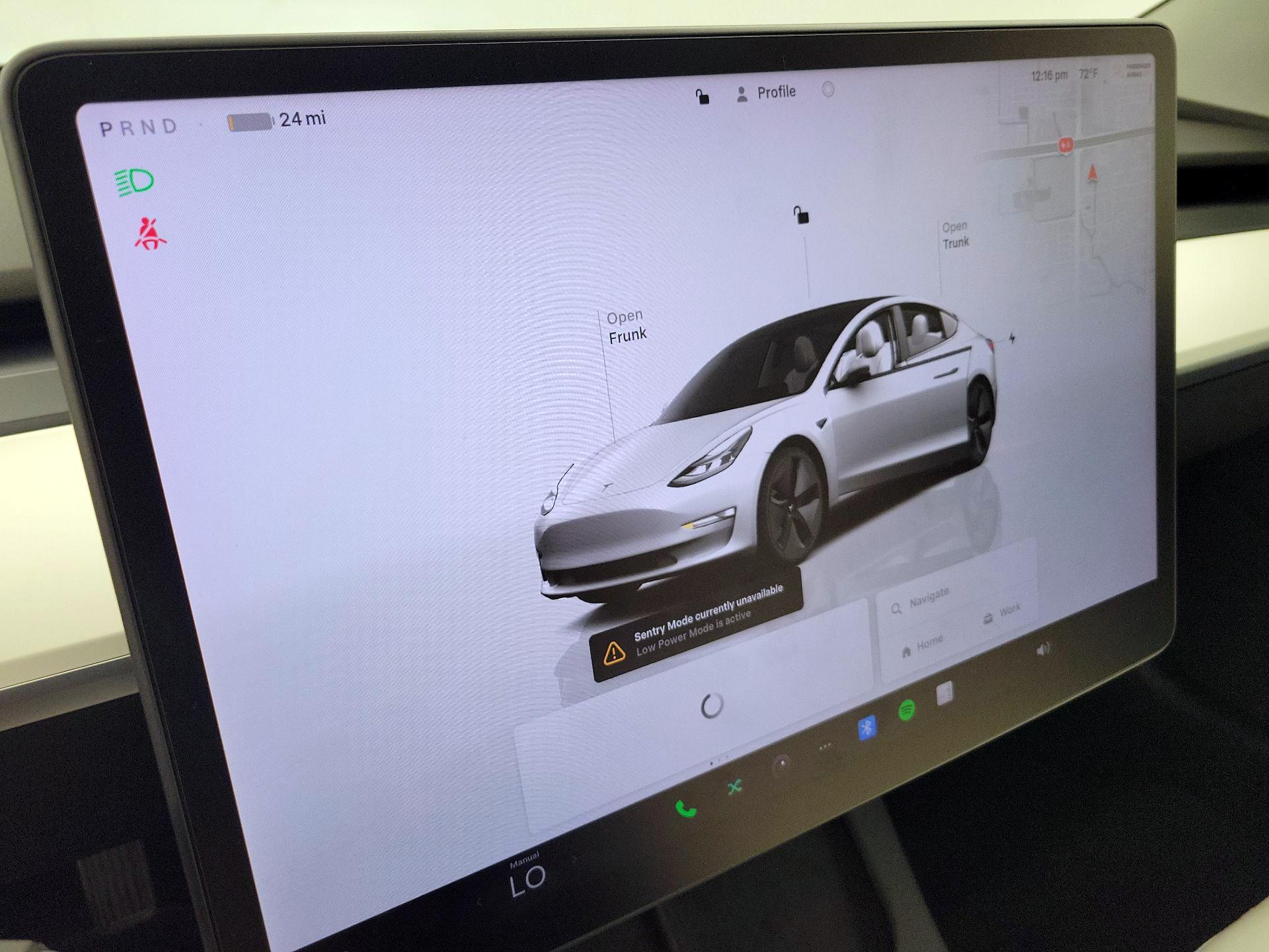 Thumbnail: 2022 Tesla Model 3 - 15