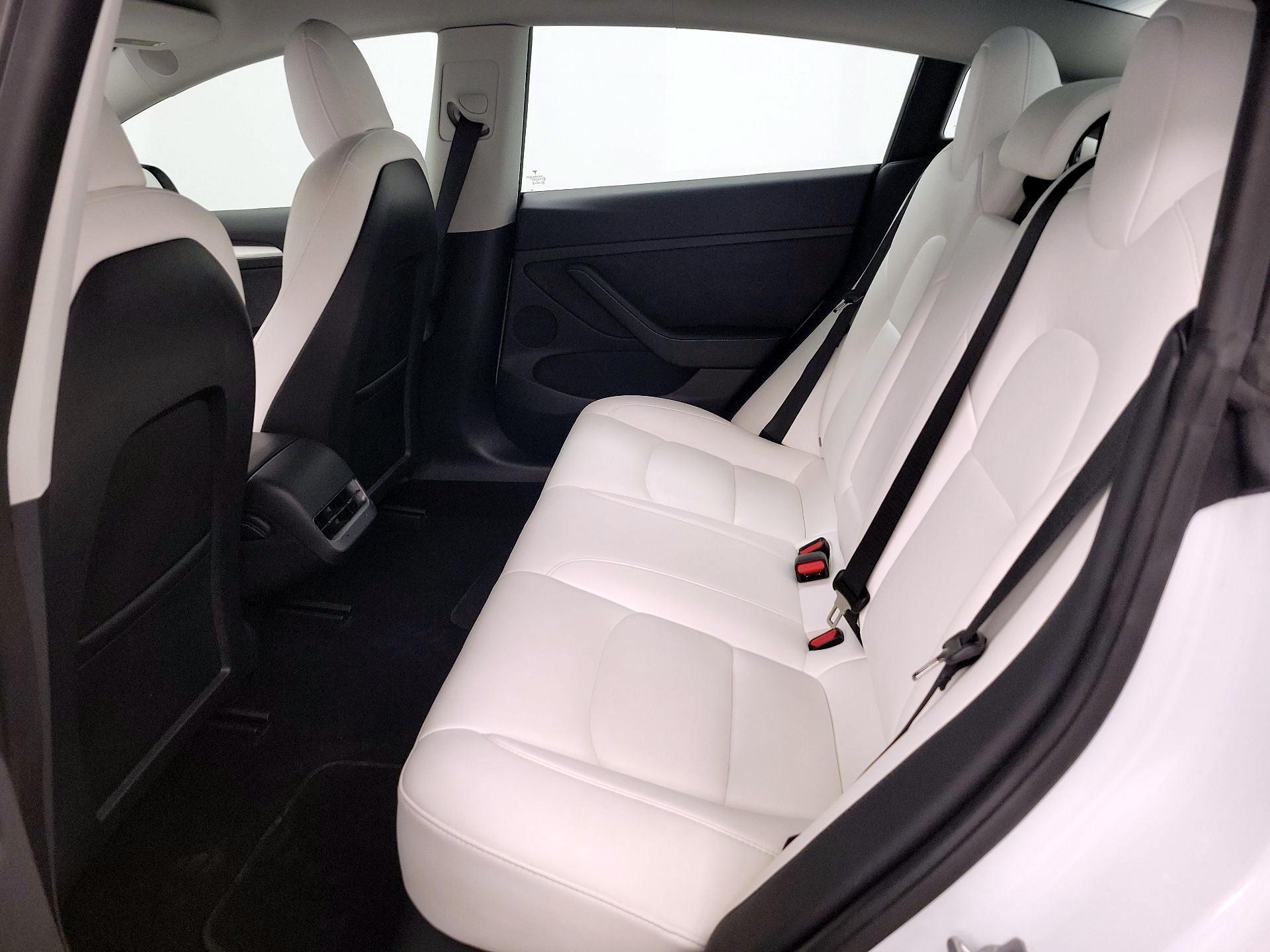 Thumbnail: 2022 Tesla Model 3 - 20