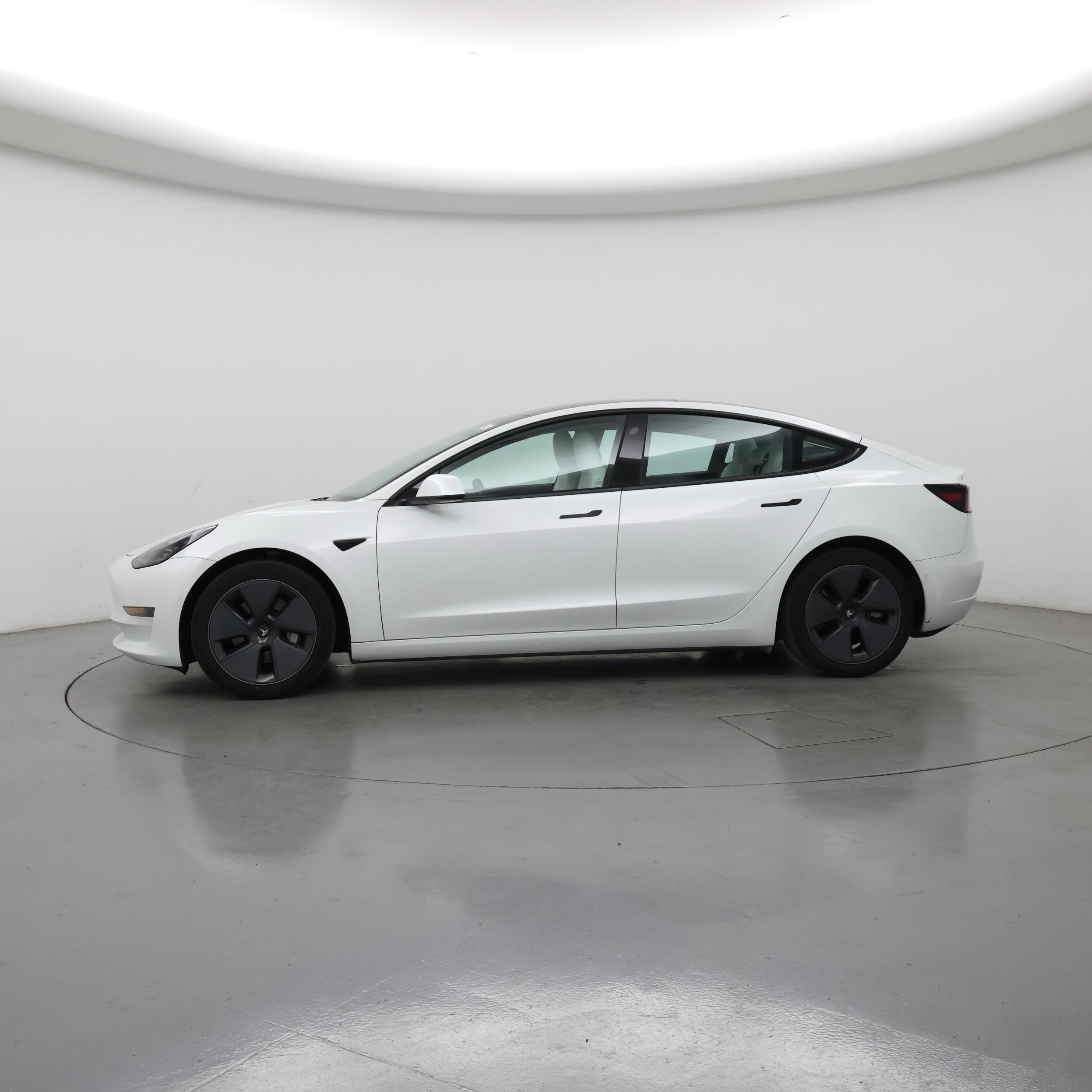 Thumbnail: 2022 Tesla Model 3 - 3