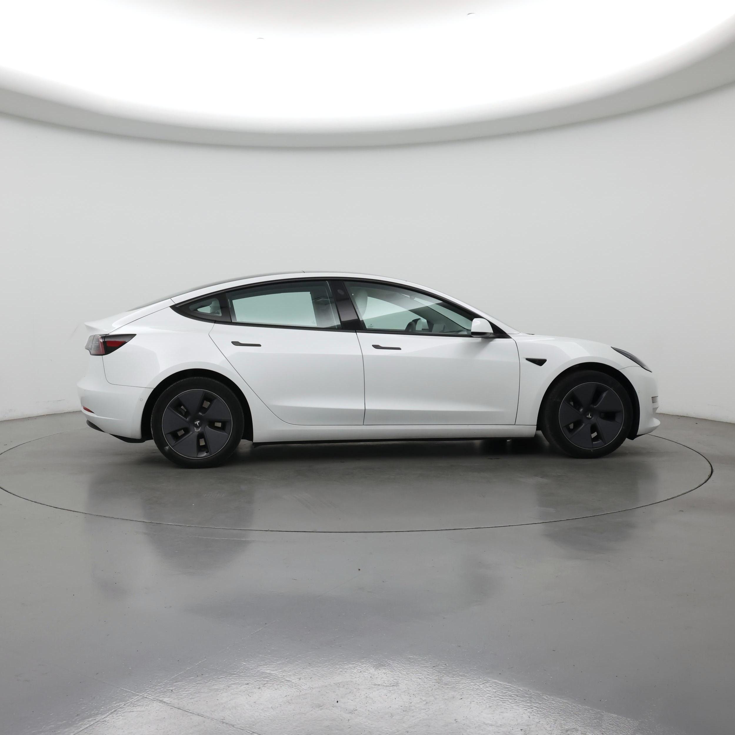 Thumbnail: 2022 Tesla Model 3 - 7