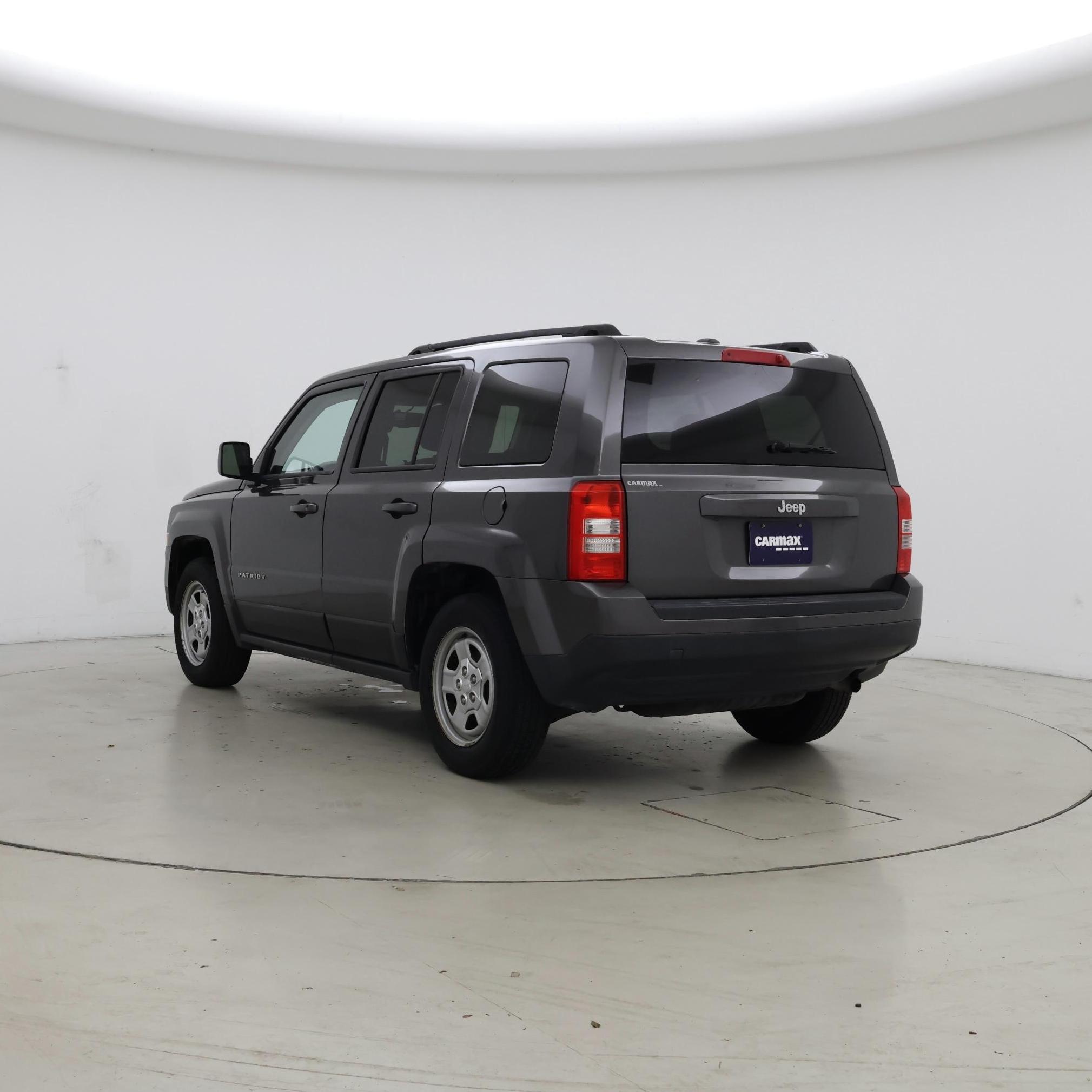 Thumbnail: 2016 Jeep Patriot - 2