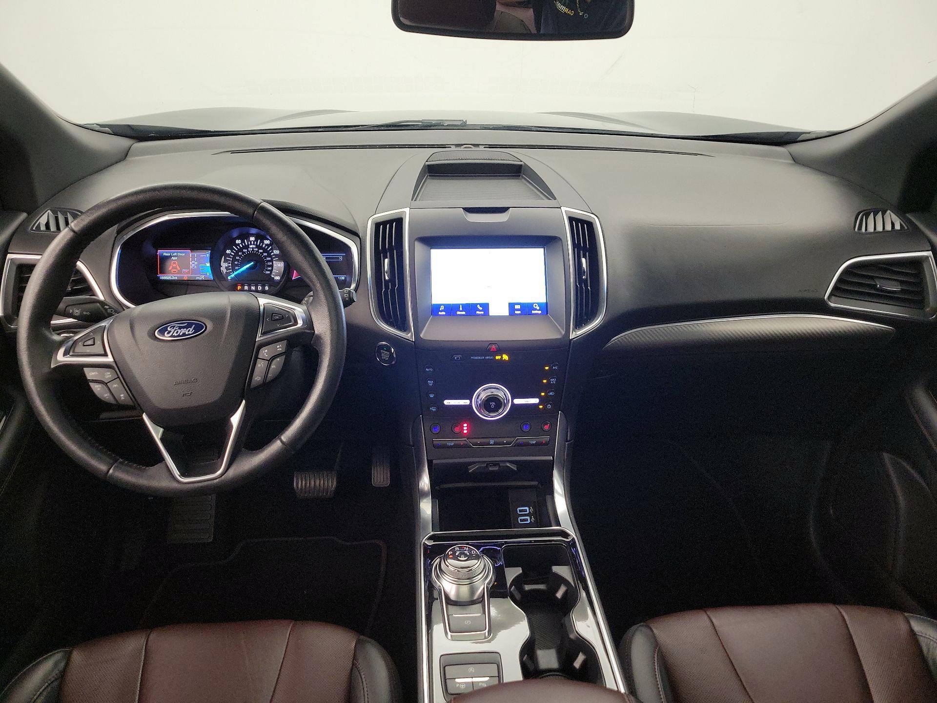 Thumbnail: 2020 Ford Edge - 9