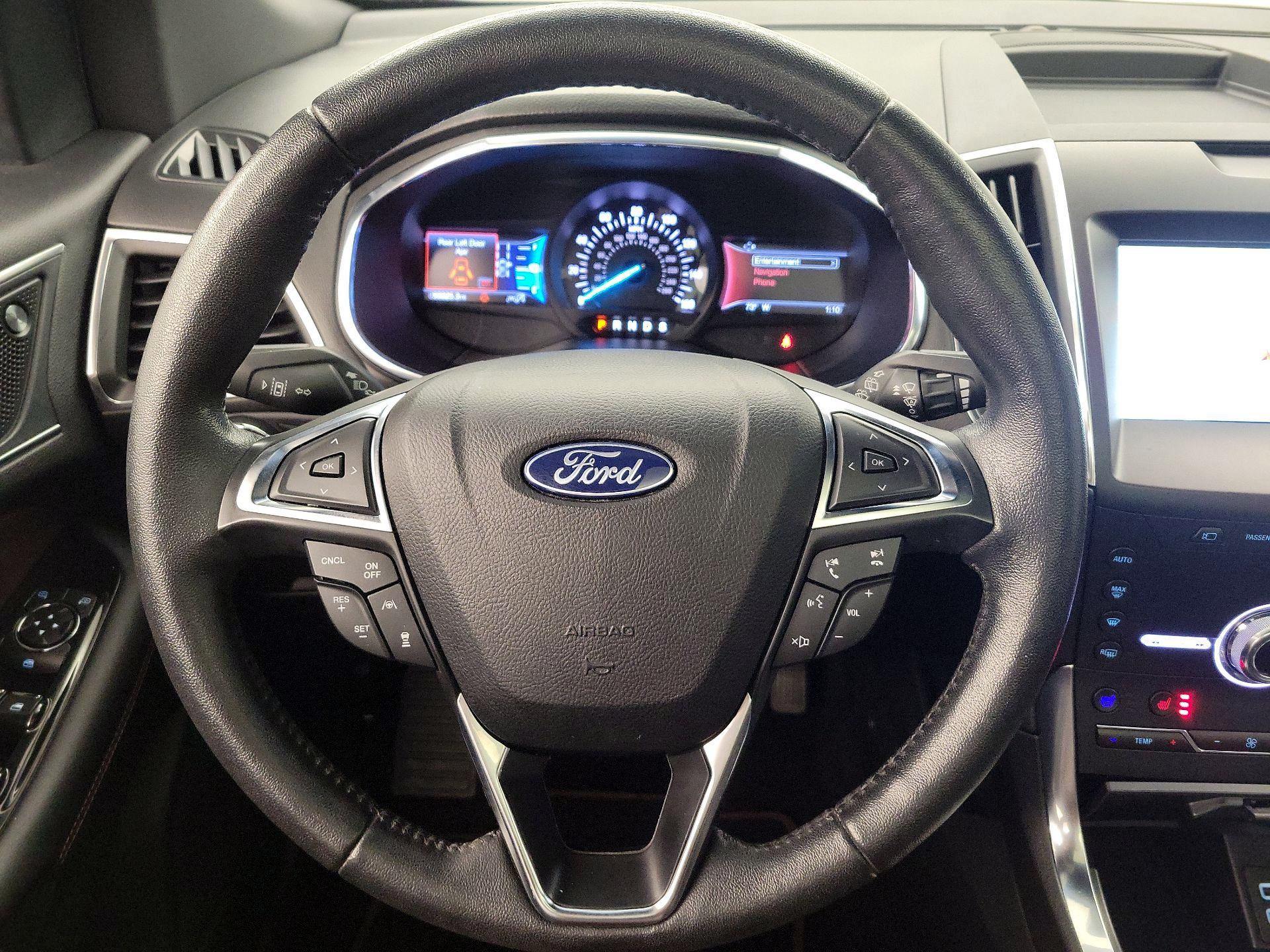 Thumbnail: 2020 Ford Edge - 10