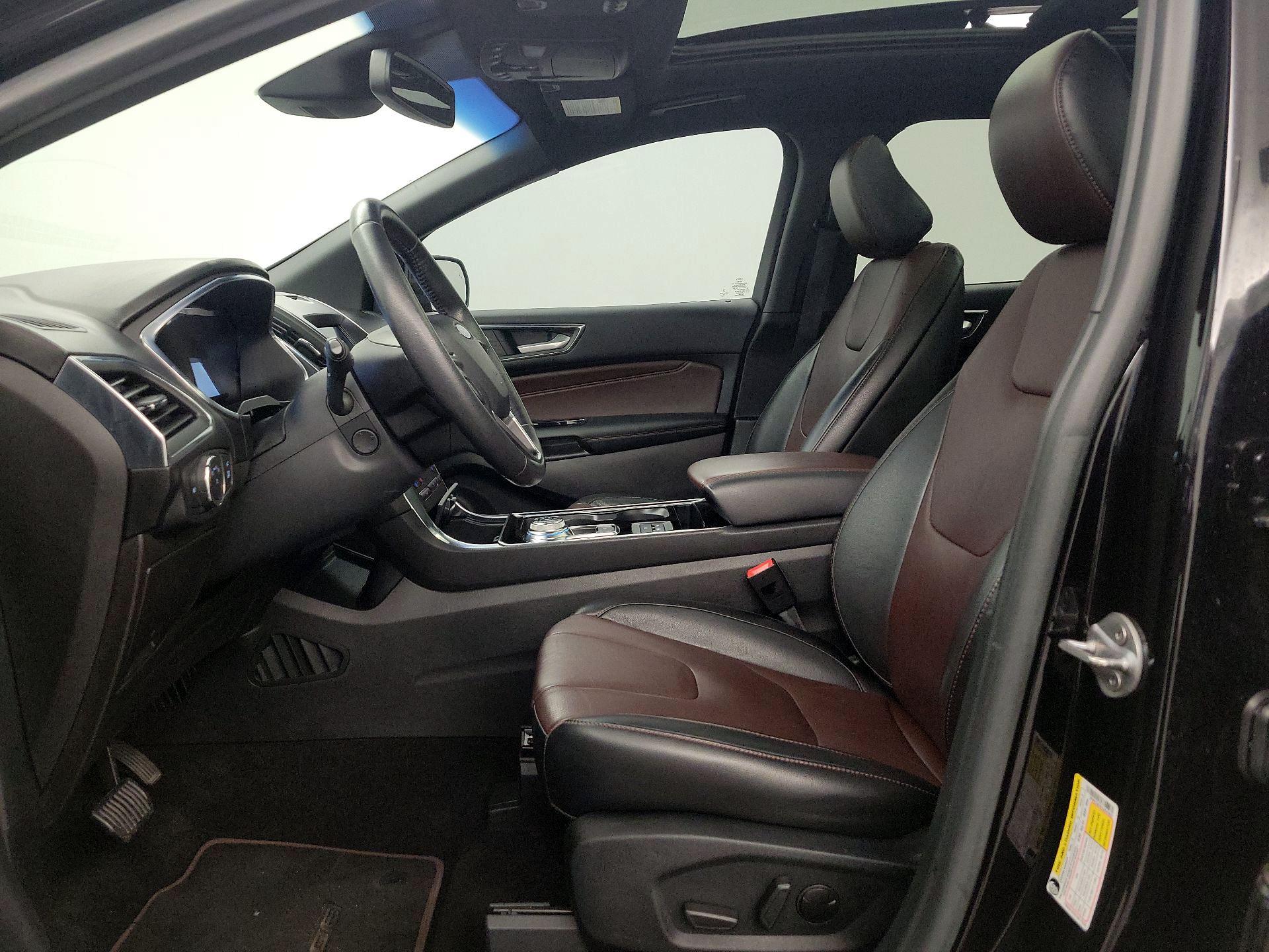 Thumbnail: 2020 Ford Edge - 11