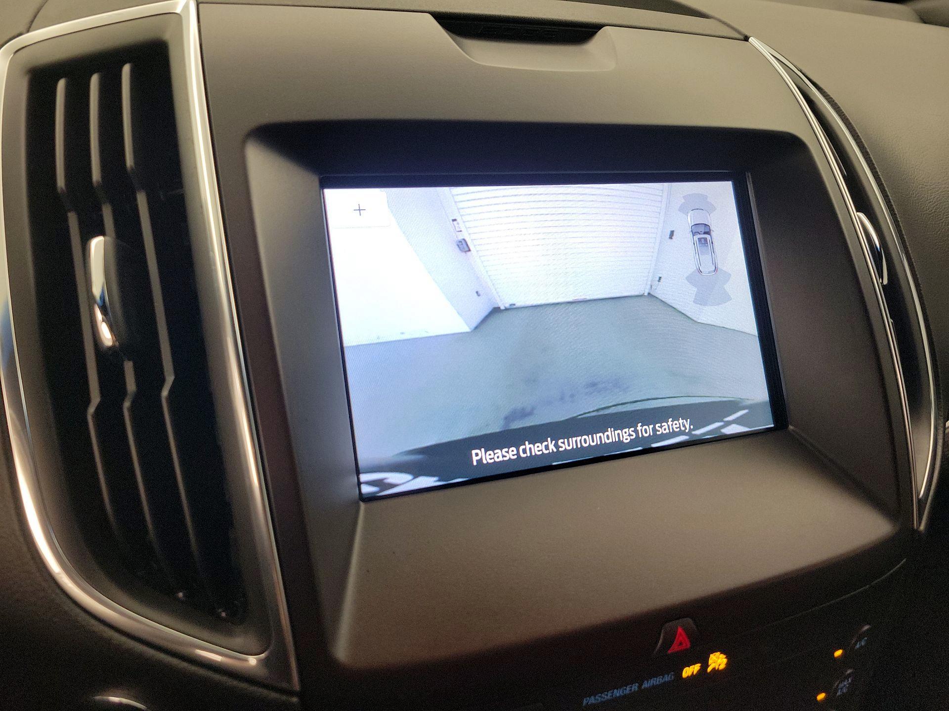 Thumbnail: 2020 Ford Edge - 15