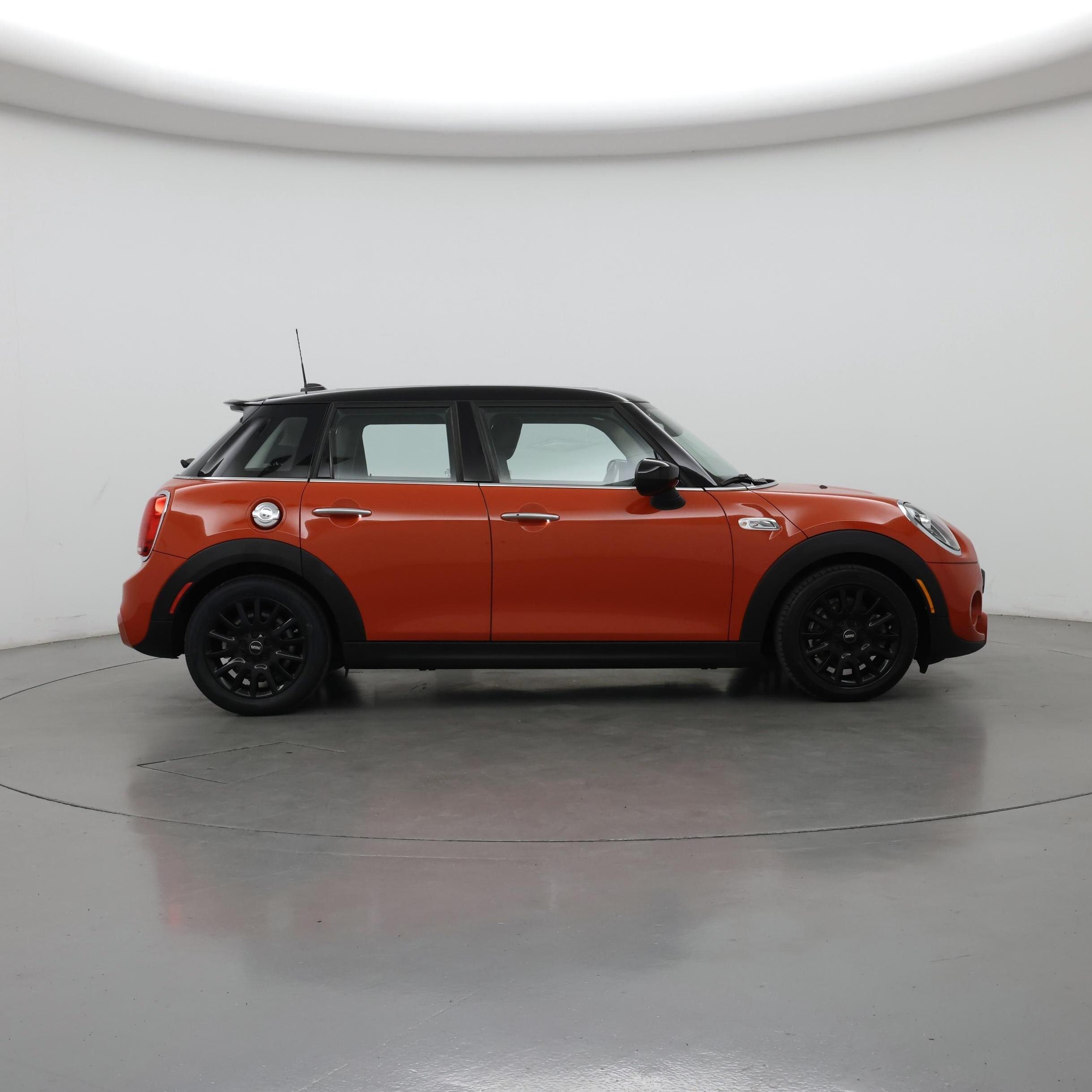 Thumbnail: 2020 MINI Cooper Hardtop - 7