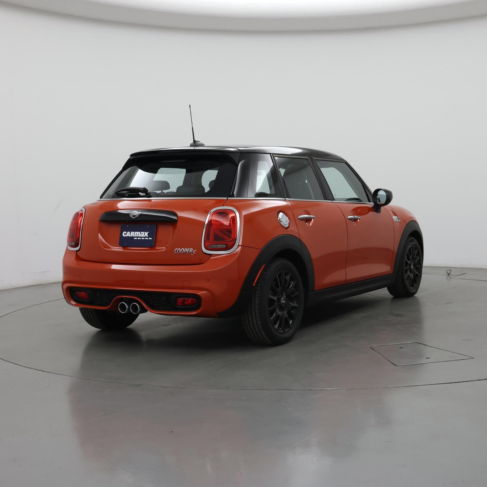 Thumbnail: 2020 MINI Cooper Hardtop - 8