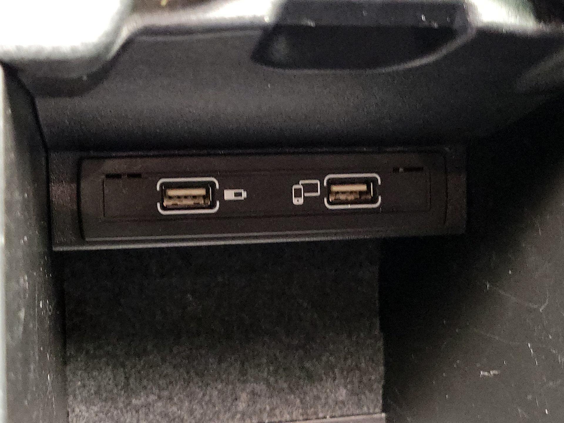 Thumbnail: 2018 Mercedes-Benz CLA - 18