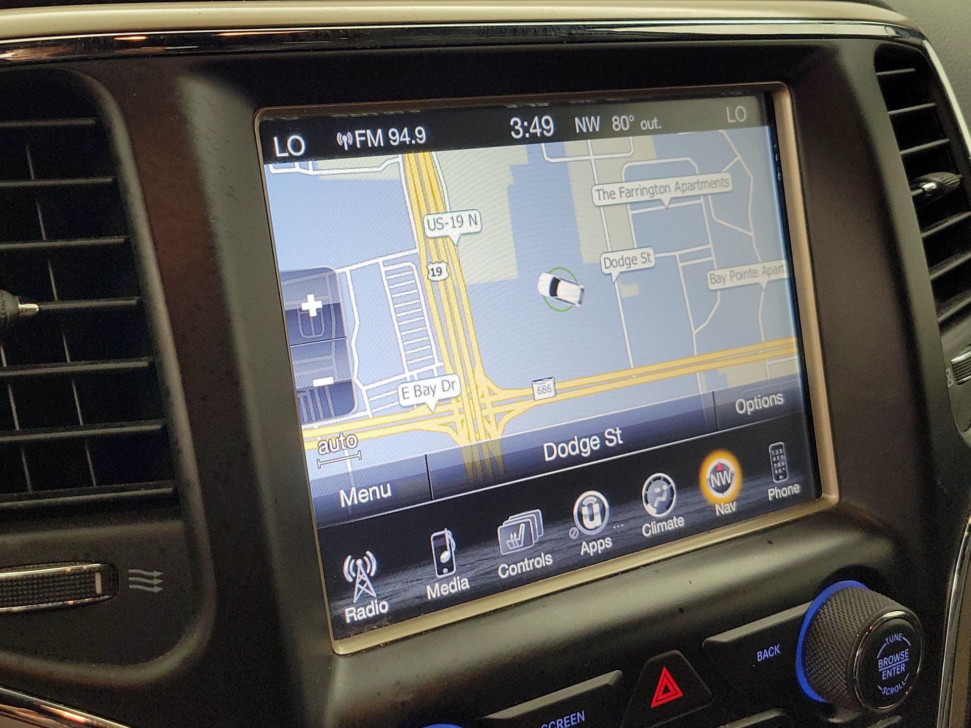 Thumbnail: 2015 Jeep Grand Cherokee - 14