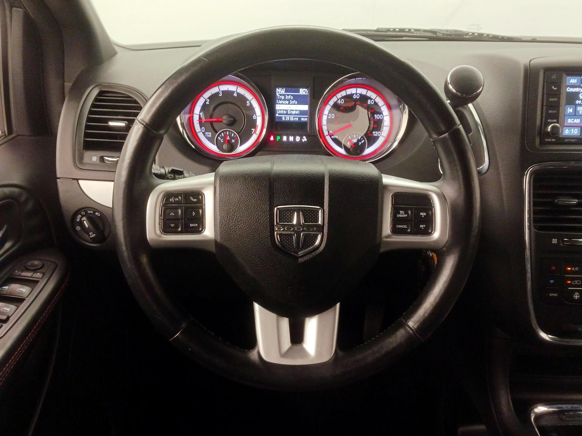 Thumbnail: 2019 Dodge Grand Caravan - 10