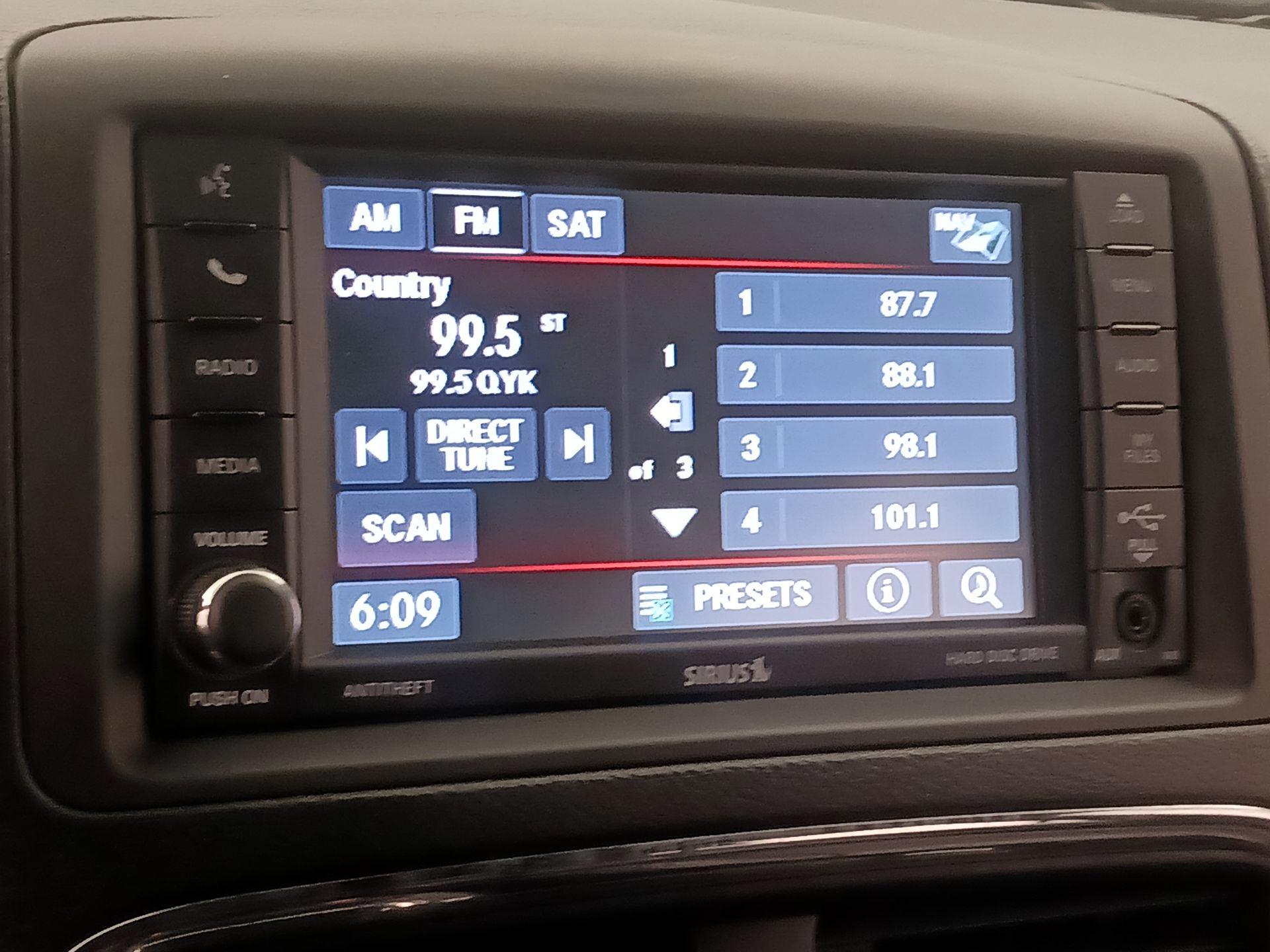 Thumbnail: 2019 Dodge Grand Caravan - 15