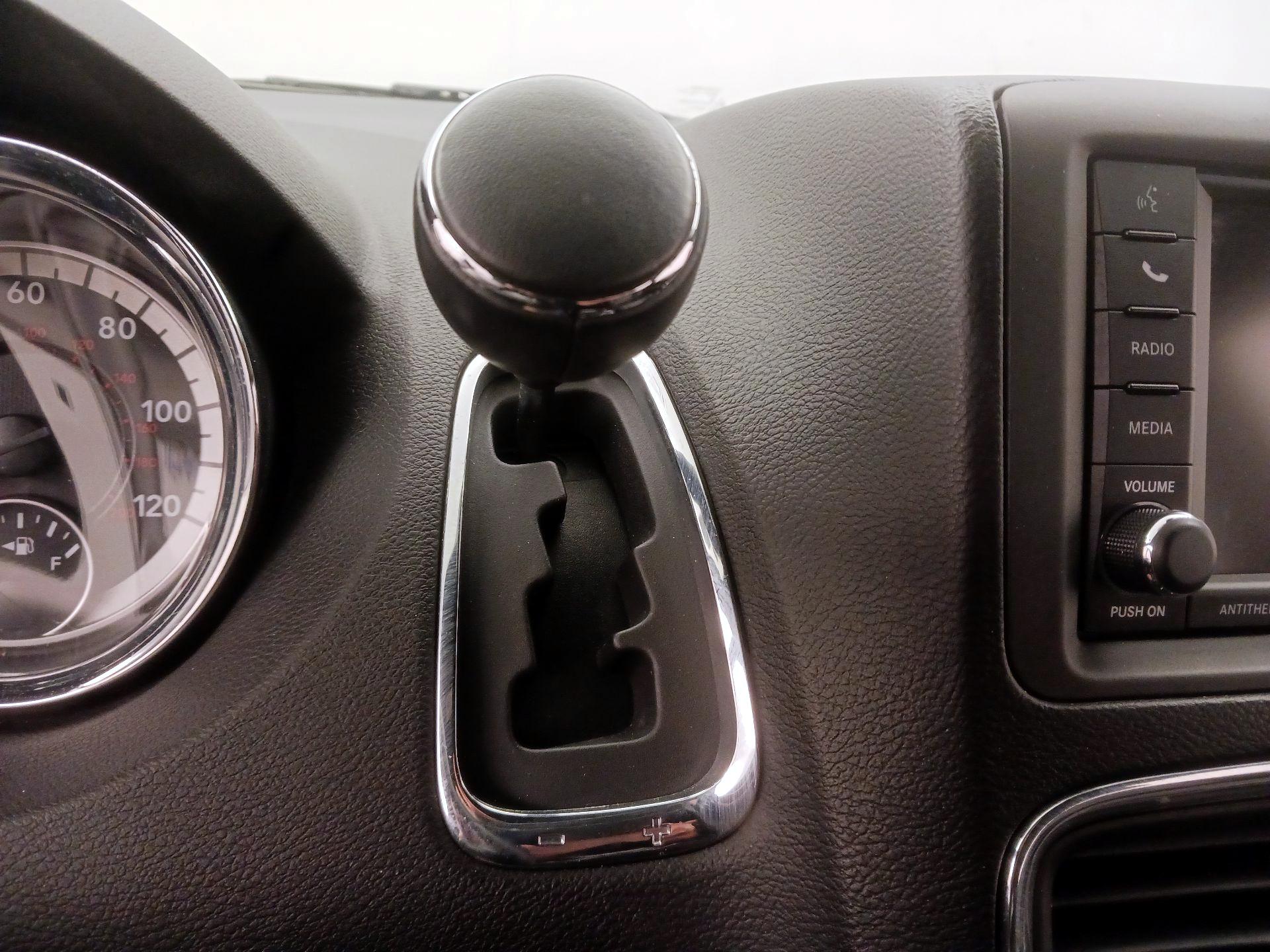 Thumbnail: 2019 Dodge Grand Caravan - 17
