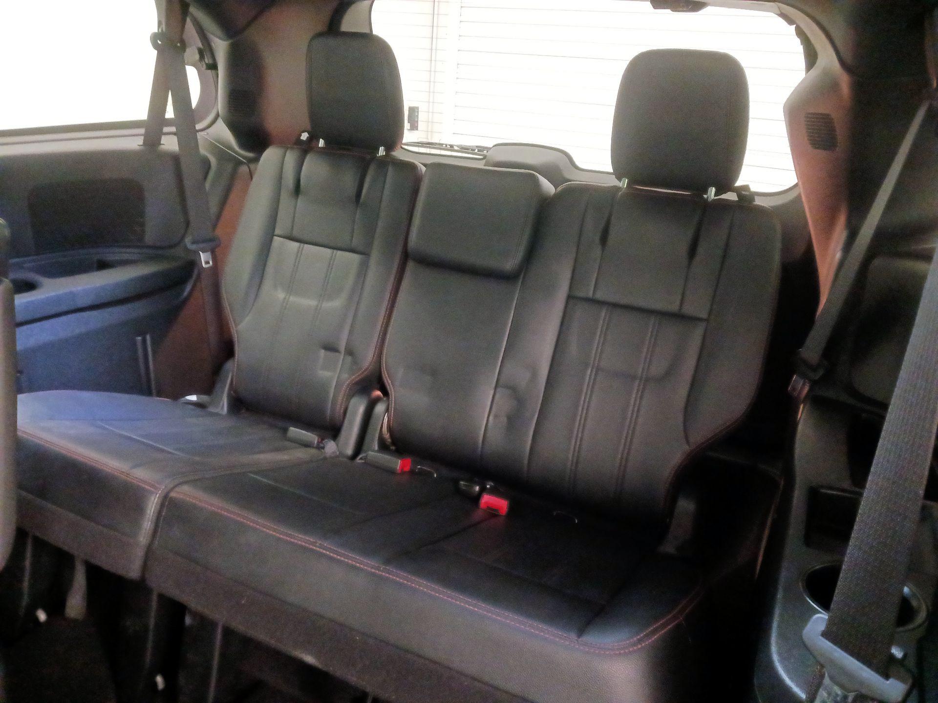 Thumbnail: 2019 Dodge Grand Caravan - 20