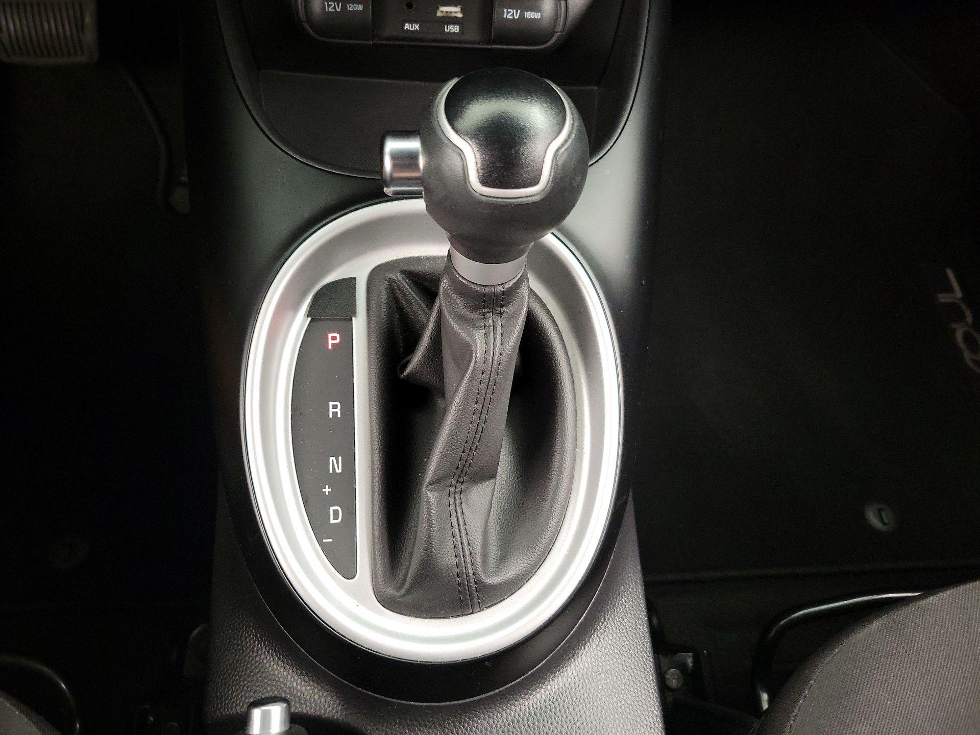 Thumbnail: 2016 Kia Soul - 16