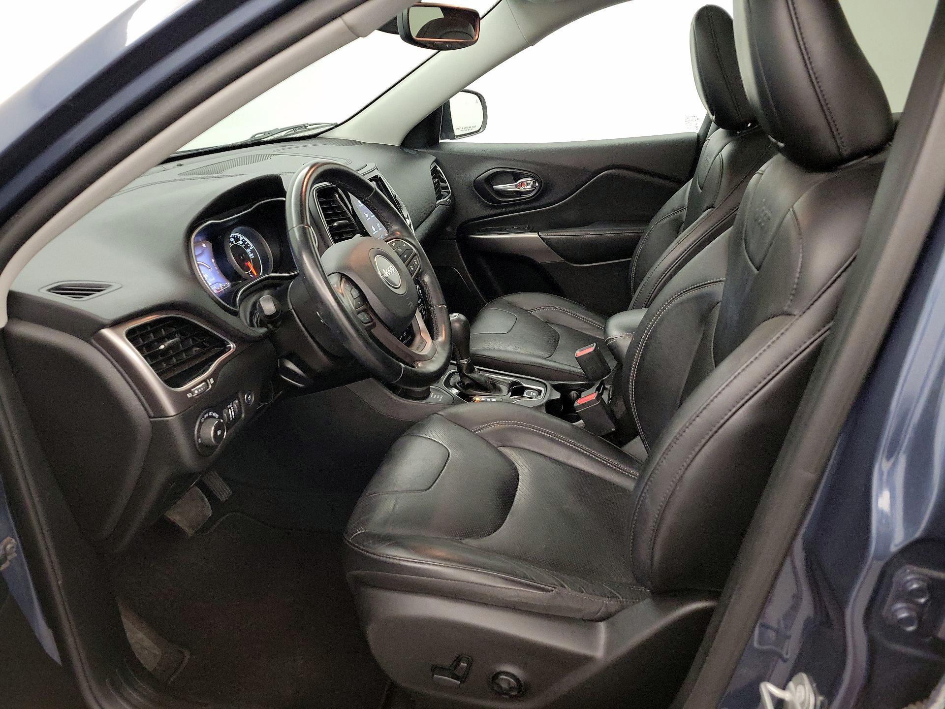 Thumbnail: 2021 Jeep Cherokee - 11