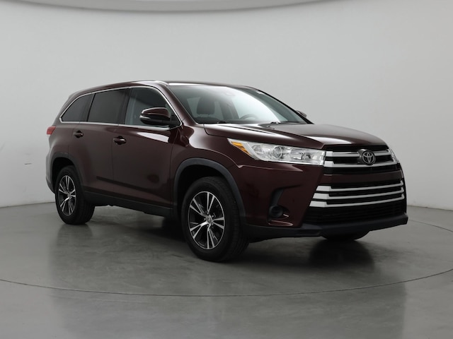 Red (Burgundy) 2019 Toyota Highlander LE FWD SUV / Crossover Front-Wheel Drive Automatic