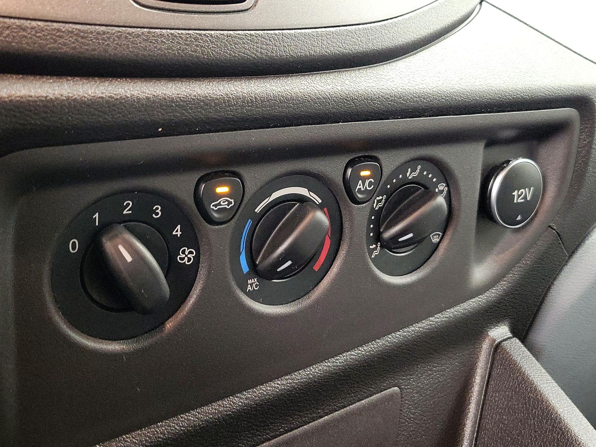 Thumbnail: 2019 Ford Transit Series - 16