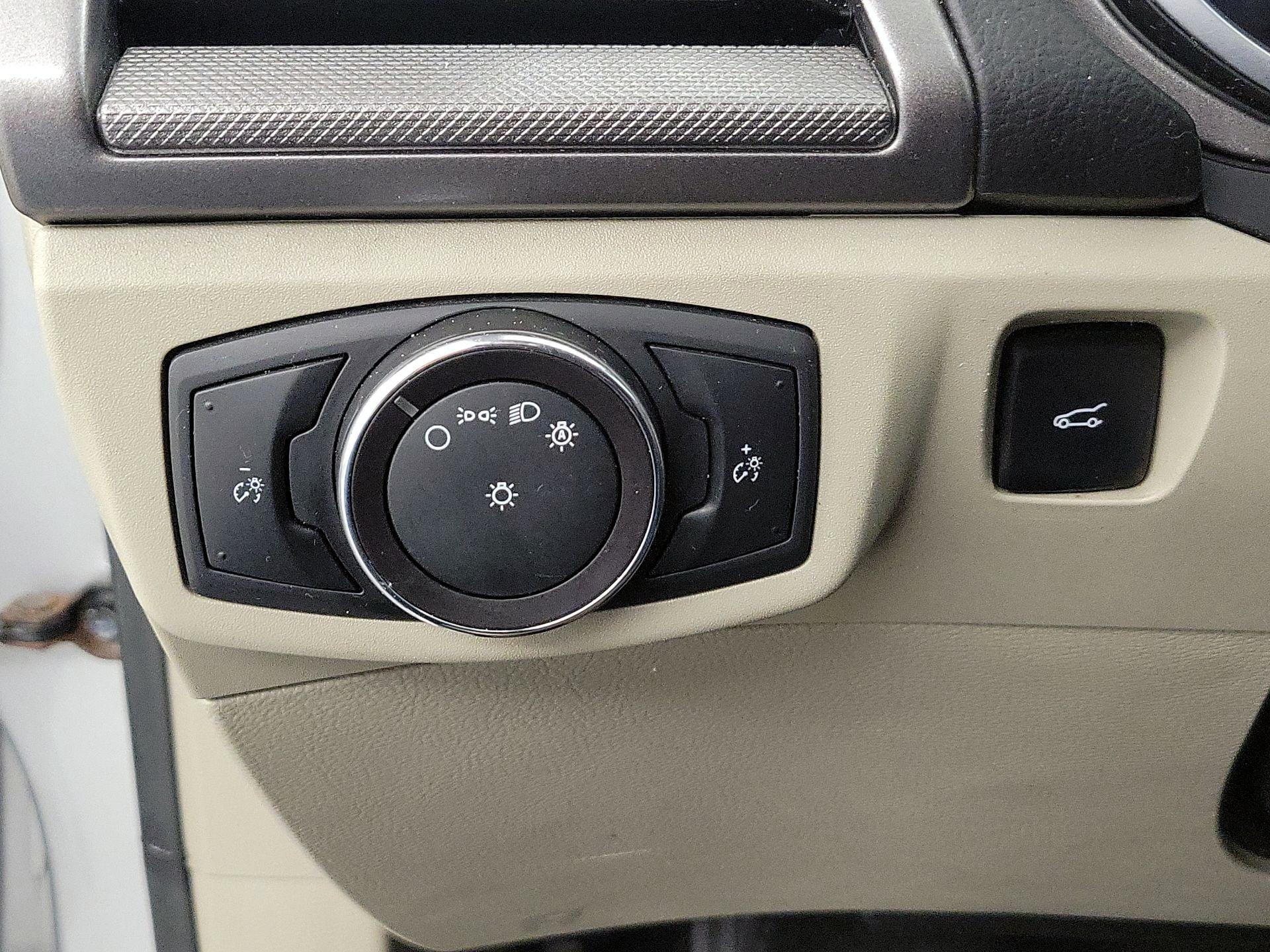 Thumbnail: 2019 Ford Fusion - 13