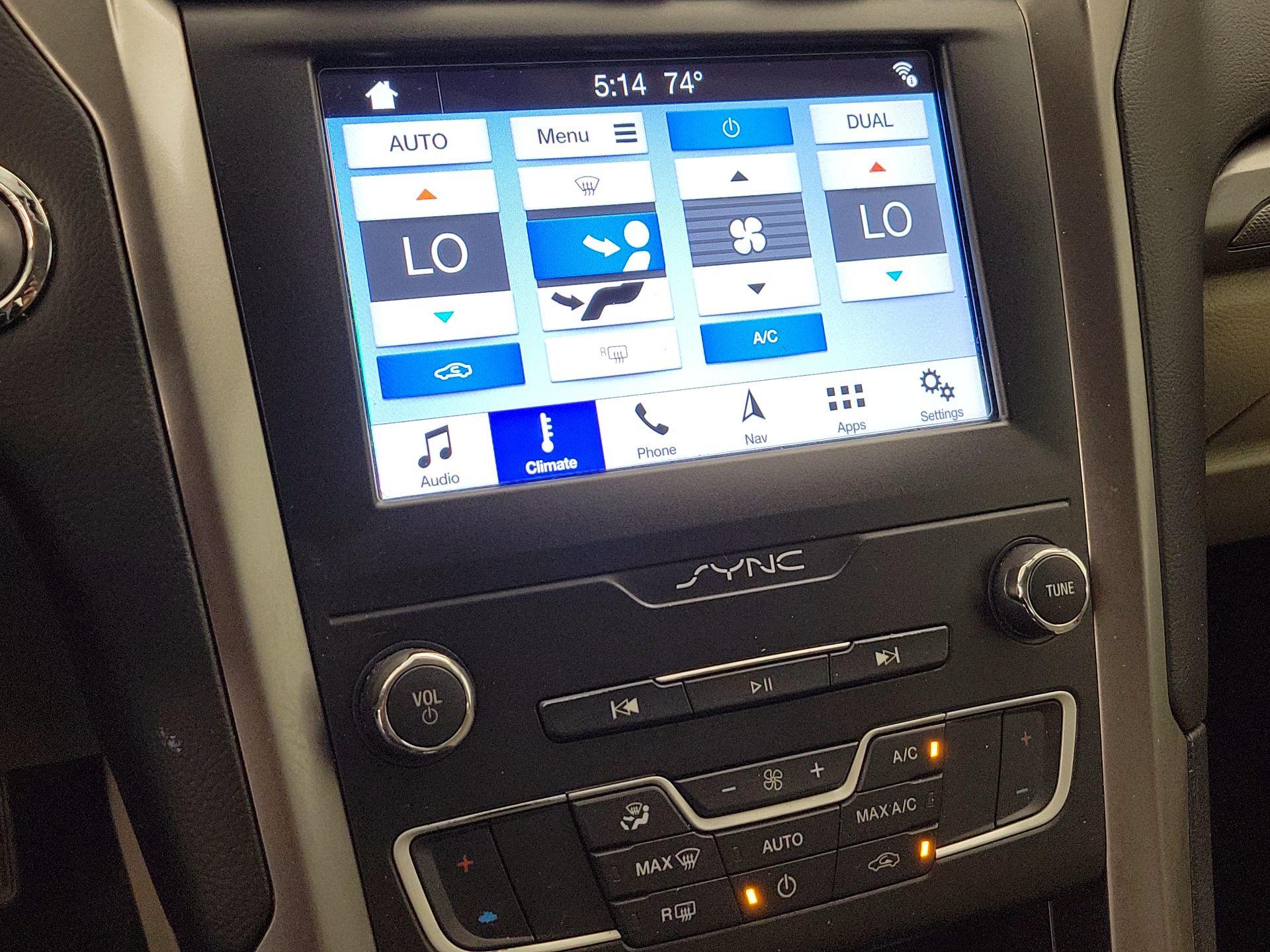 Thumbnail: 2019 Ford Fusion - 17