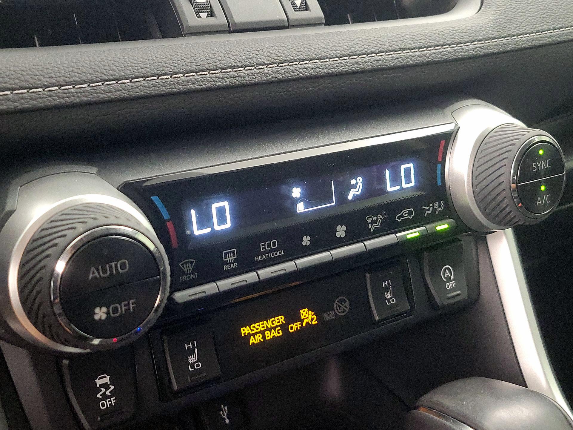 Thumbnail: 2021 Toyota RAV4 - 16