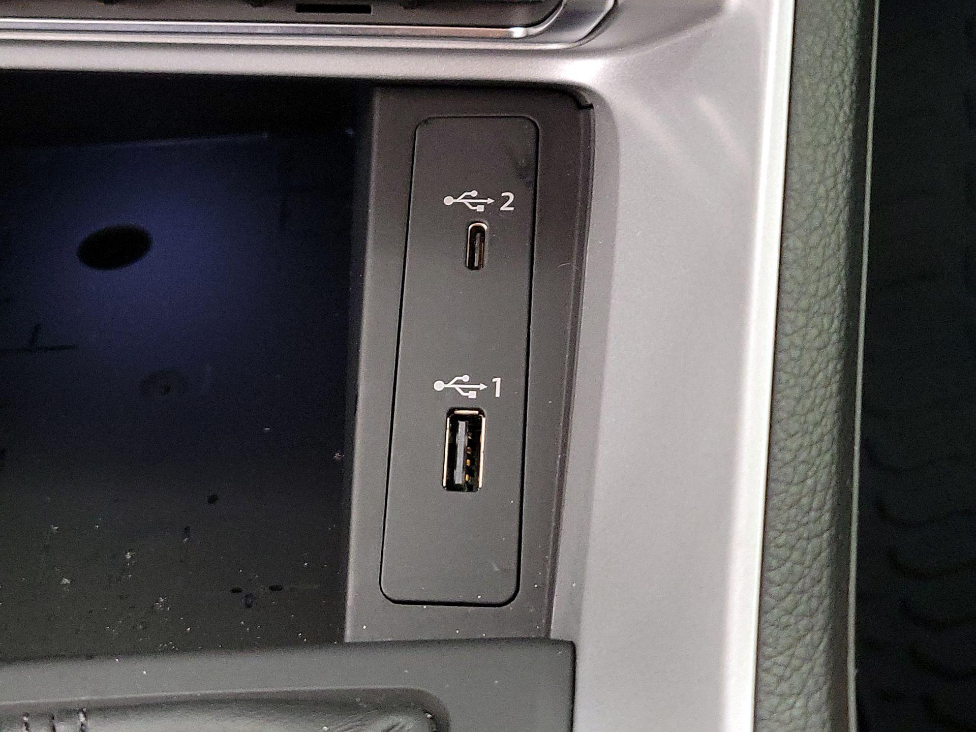 Thumbnail: 2021 Audi Q3 - 18