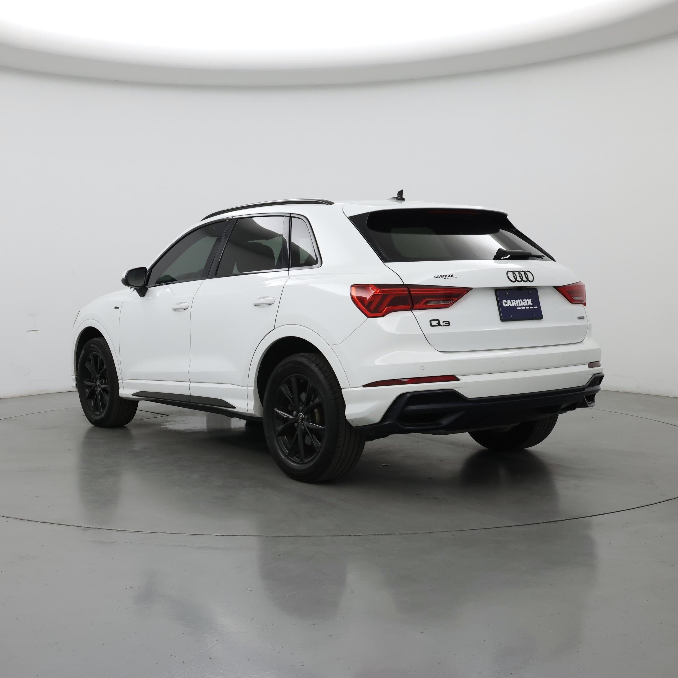 Thumbnail: 2021 Audi Q3 - 2