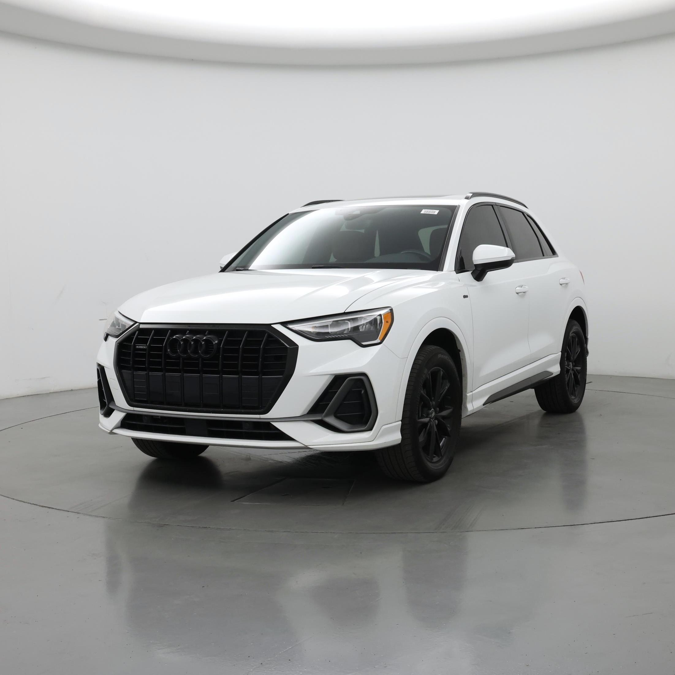 Thumbnail: 2021 Audi Q3 - 4