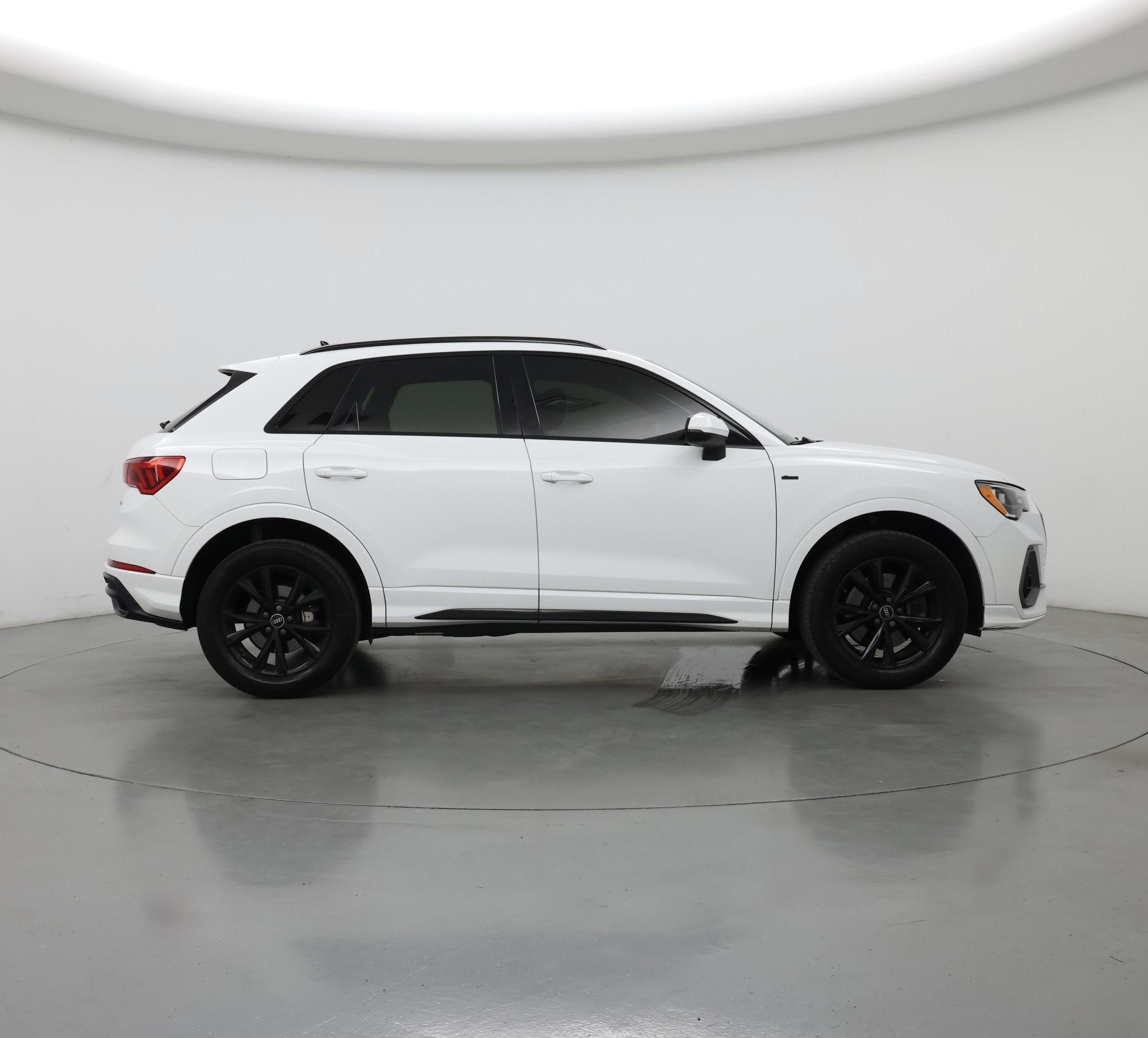 Thumbnail: 2021 Audi Q3 - 7