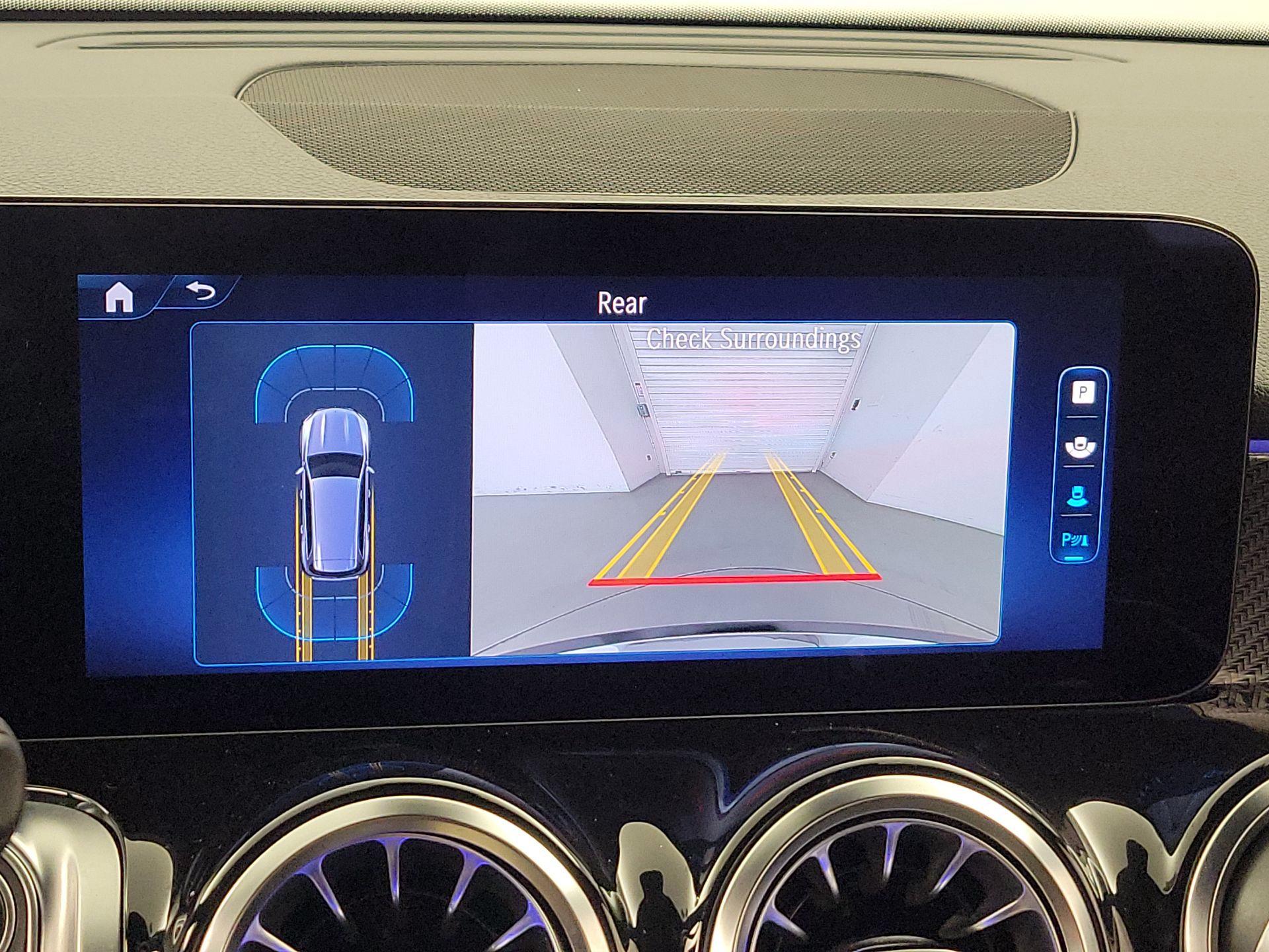 Thumbnail: 2024 Mercedes-Benz GLB - 14